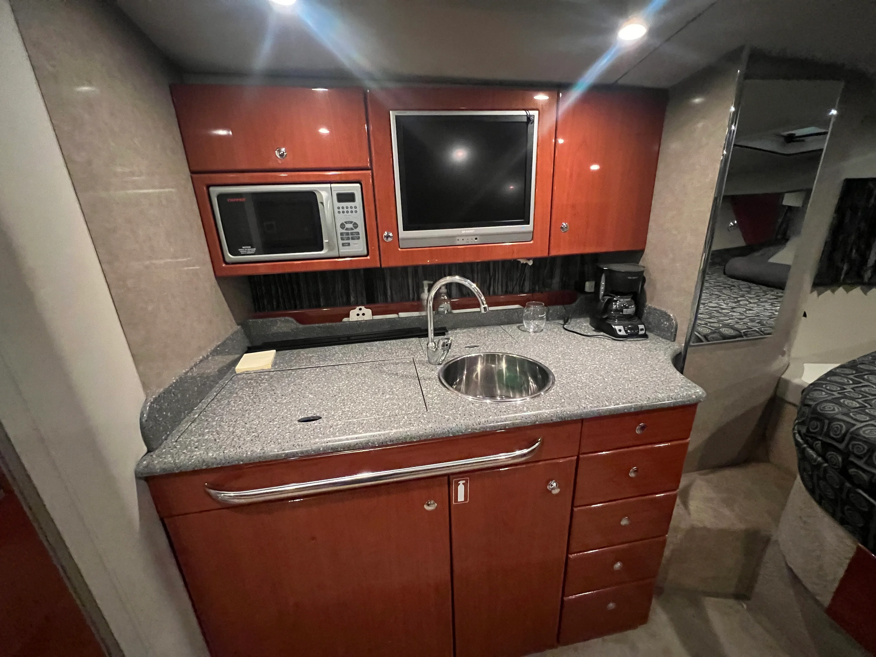 2005 Formula 34 PC Image Thumbnail #46