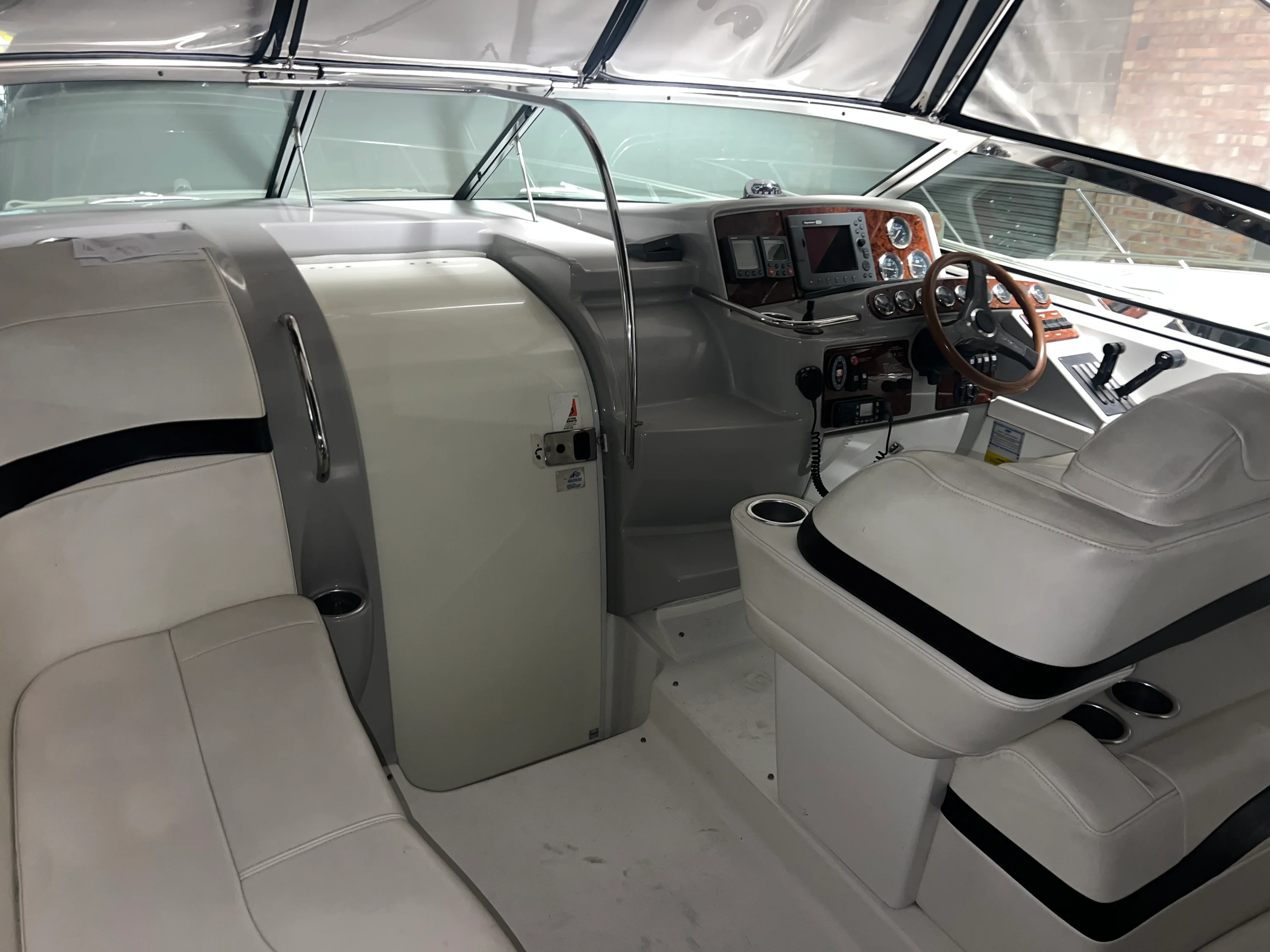 2005 Formula 34 PC Image Thumbnail #7