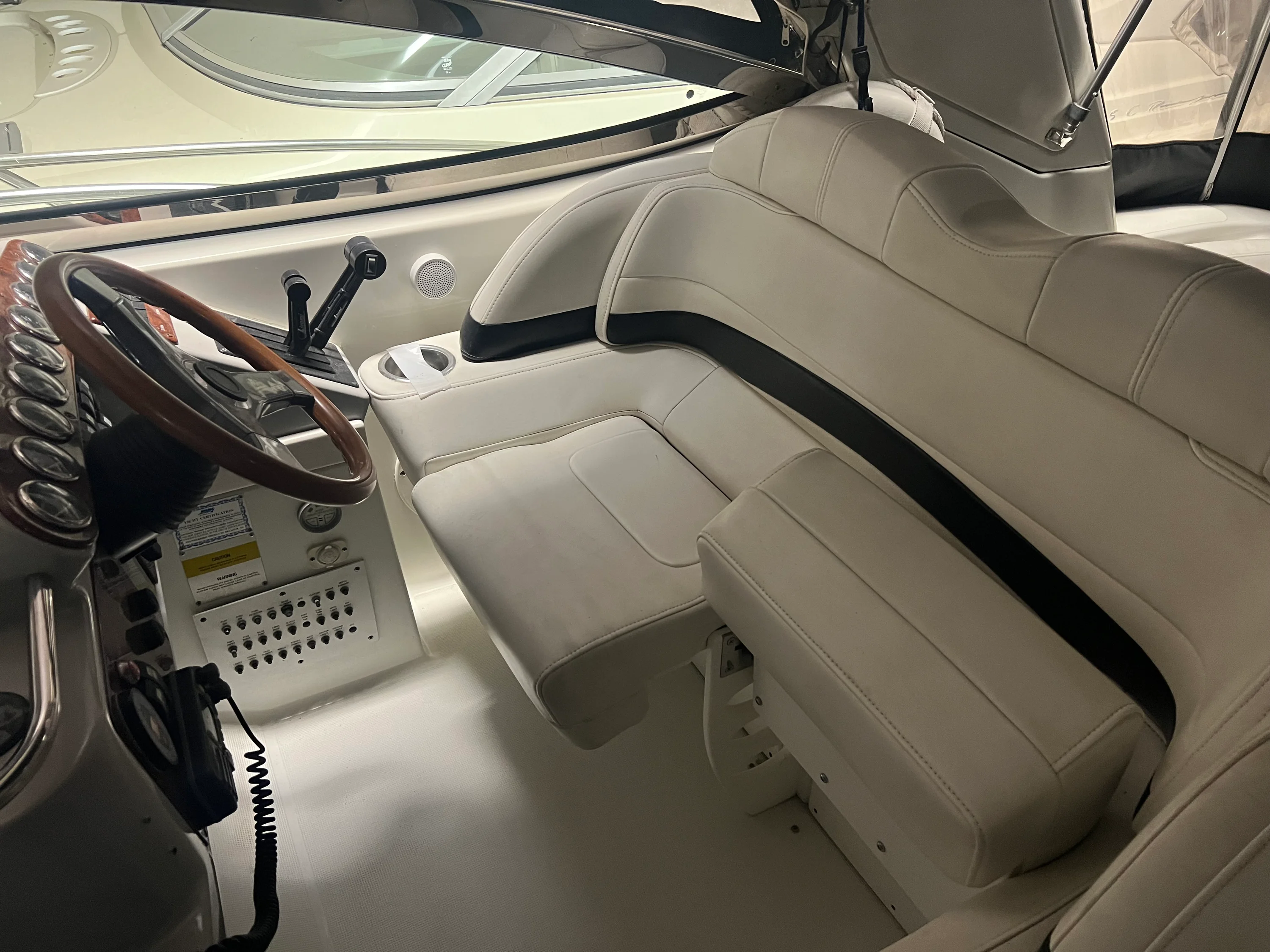 2005 Formula 34 PC Image Thumbnail #15