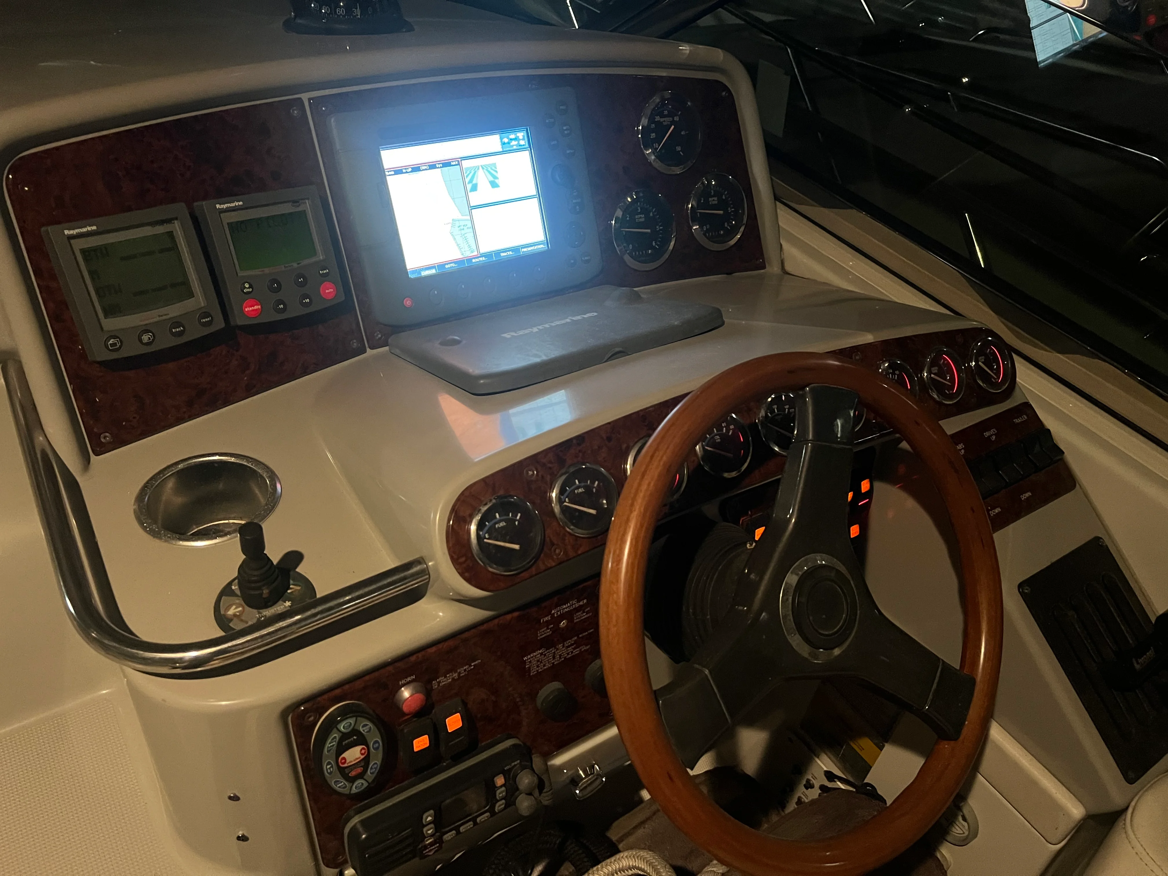 2005 Formula 34 PC Image Thumbnail #28