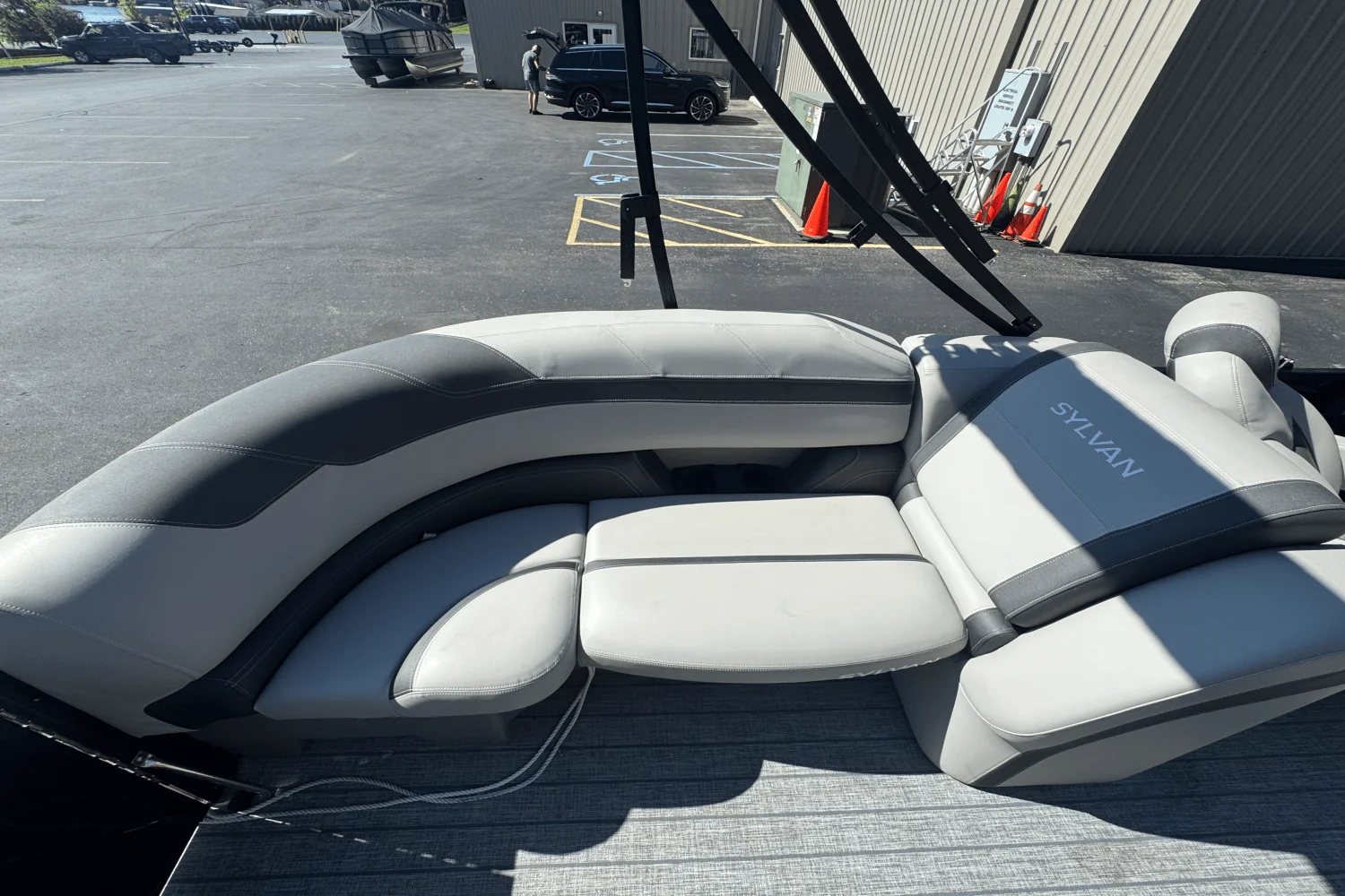 2022 Sylvan L3 LZ Image Thumbnail #19