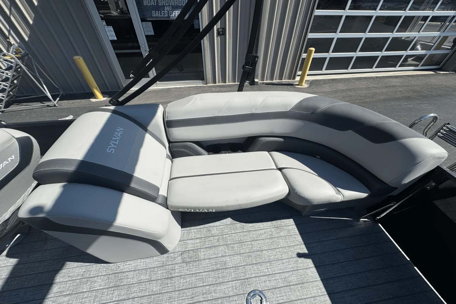 2022 Sylvan L3 LZ Image Thumbnail #20