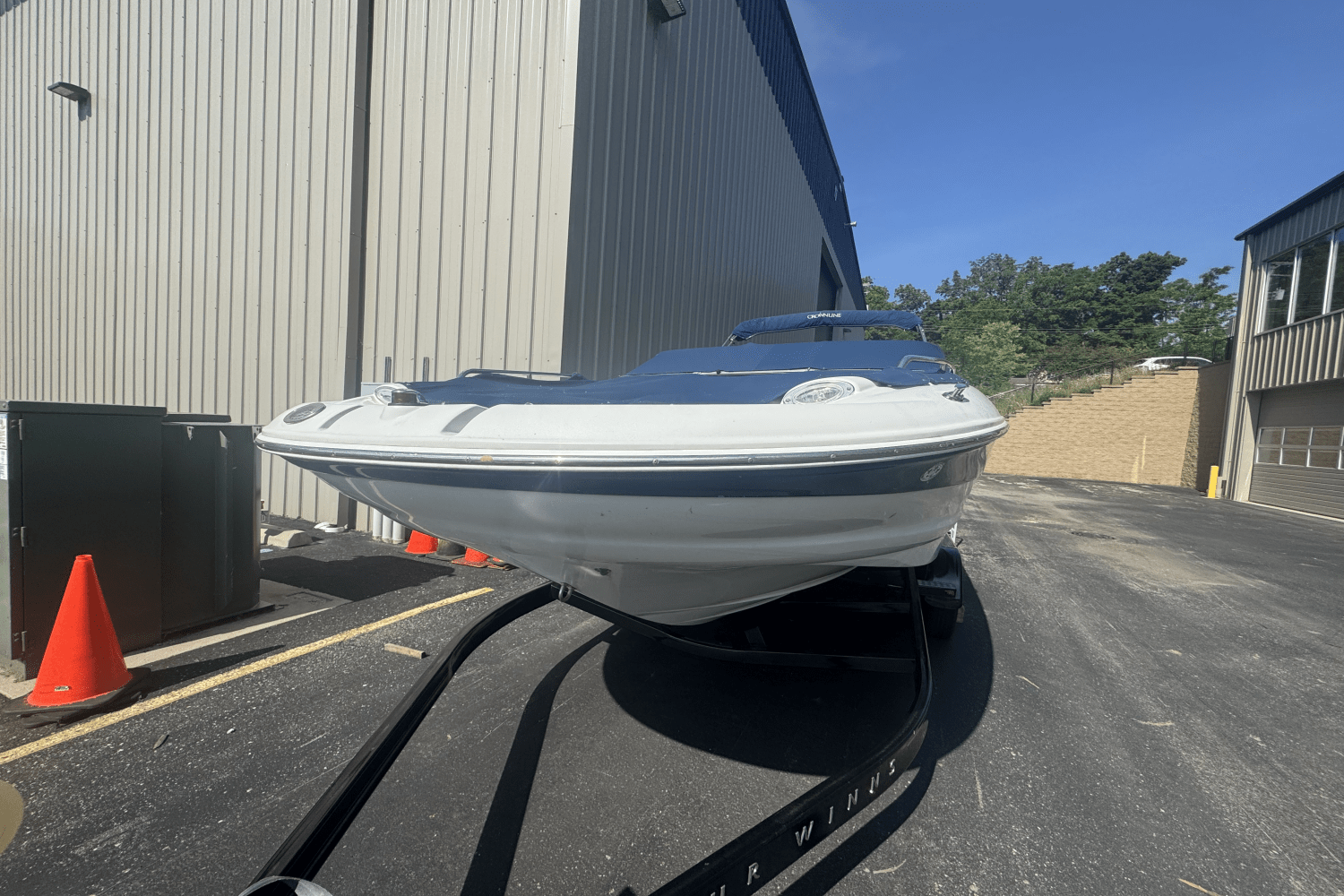 2005 Crownline 220 EX Image Thumbnail #6