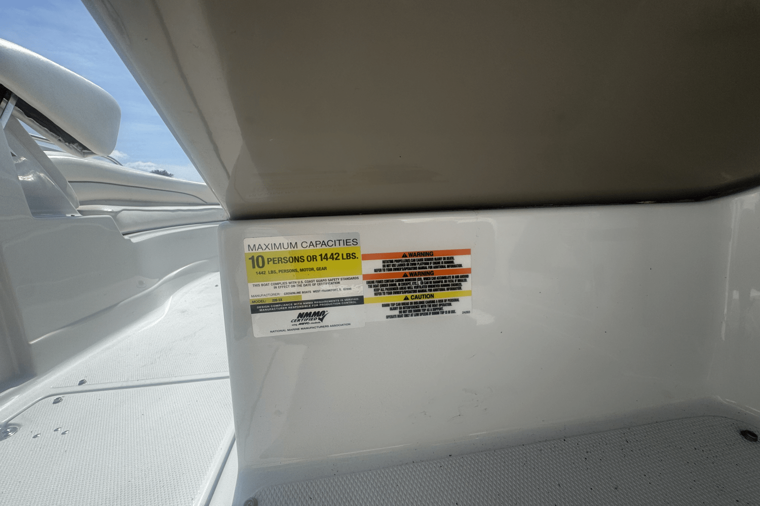 2005 Crownline 220 EX Image Thumbnail #30
