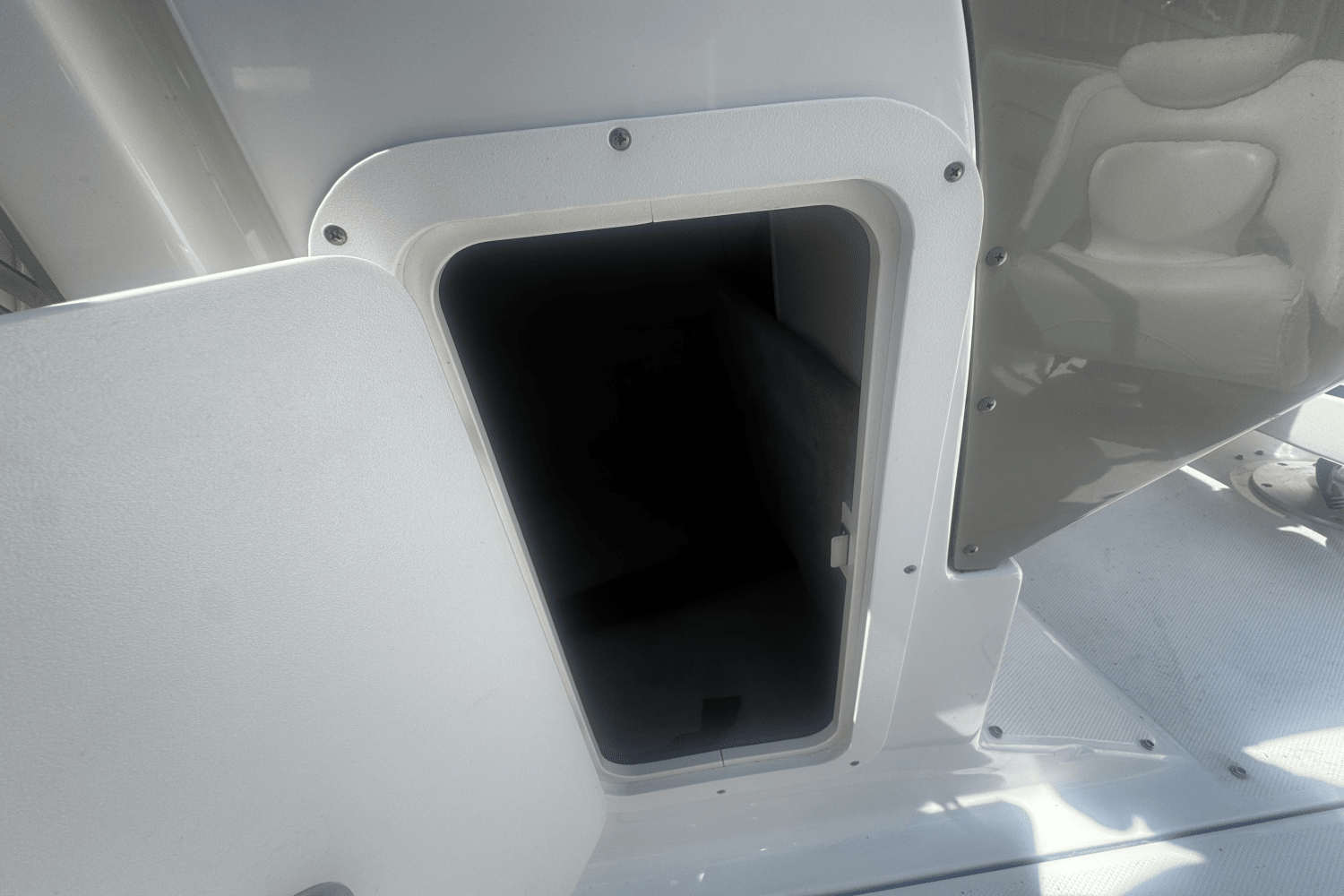 2005 Crownline 220 EX Image Thumbnail #25