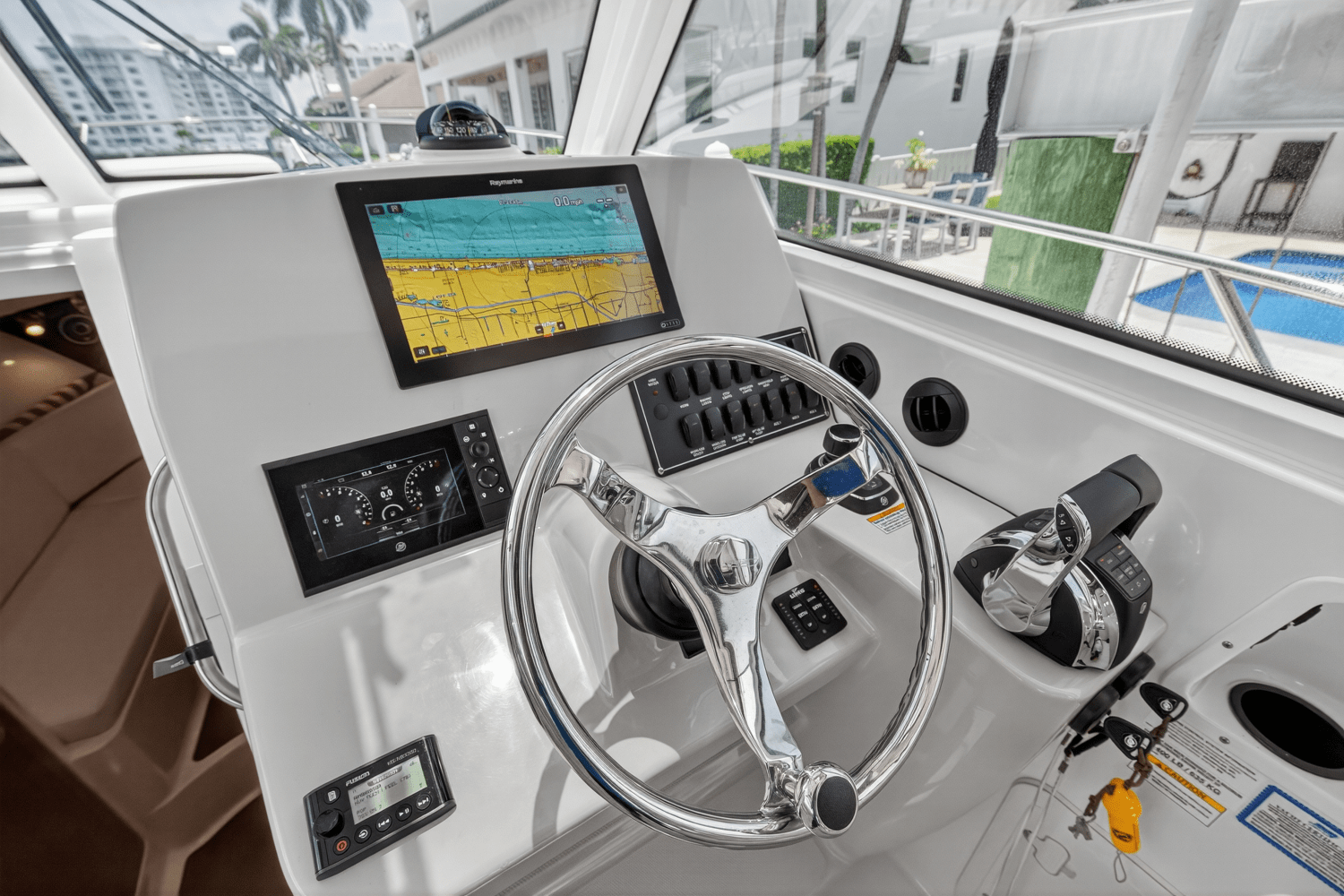 2019 Boston Whaler 315 CONQUEST Image Thumbnail #20