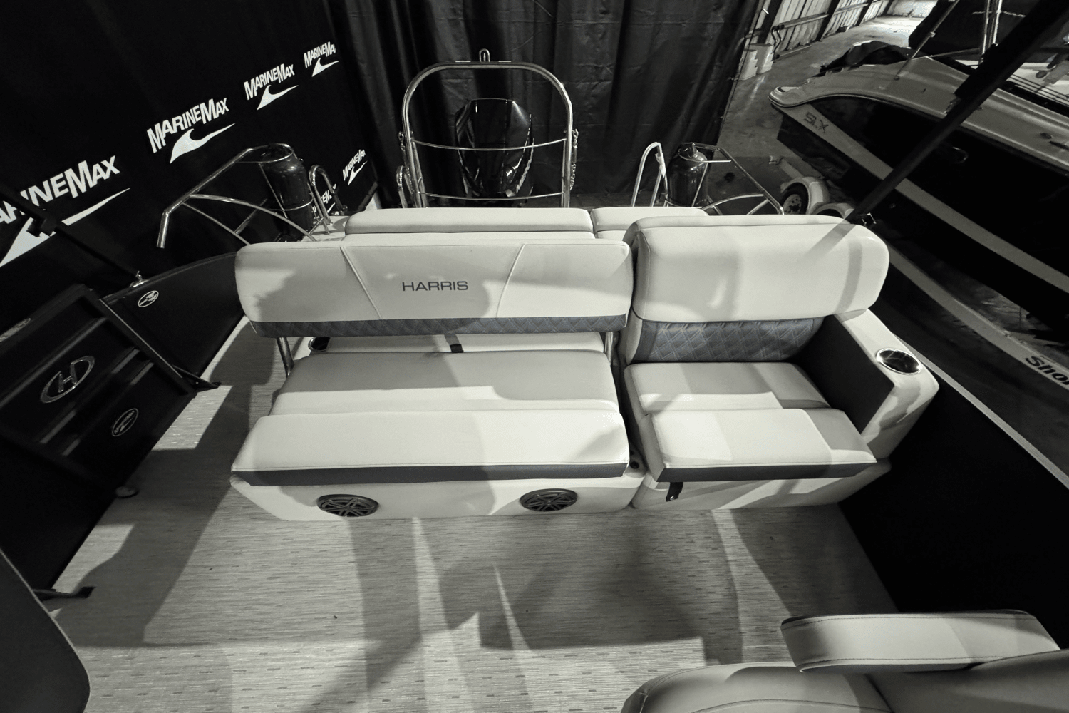 2023 Harris 230 SUNLINER Image Thumbnail #12