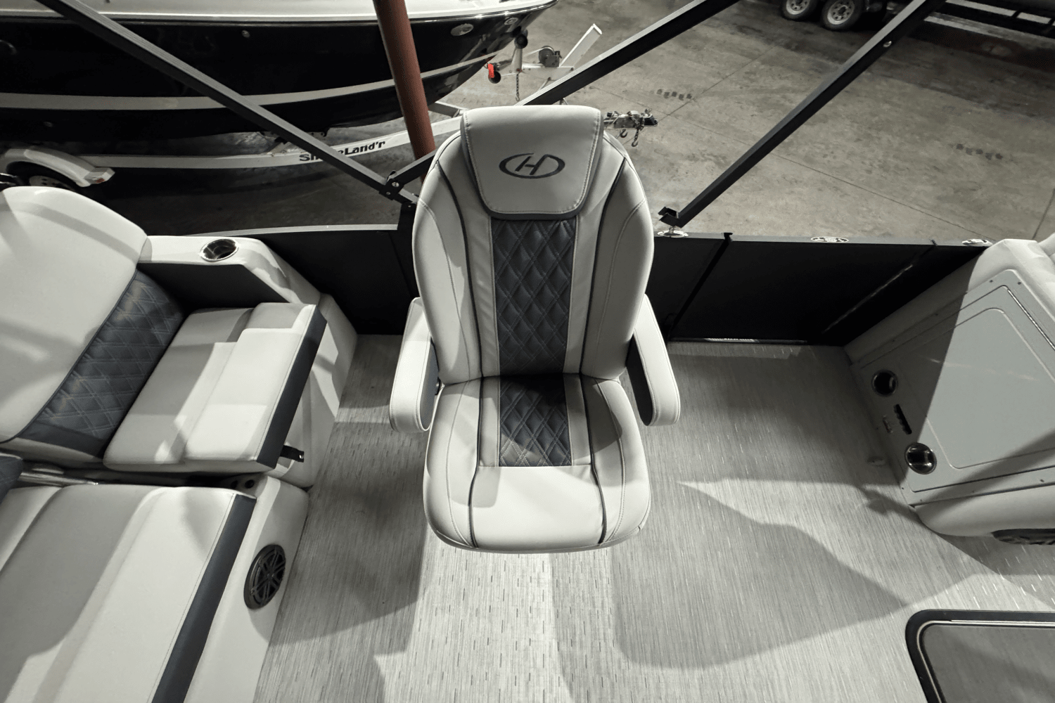 2023 Harris 230 SUNLINER Image Thumbnail #16