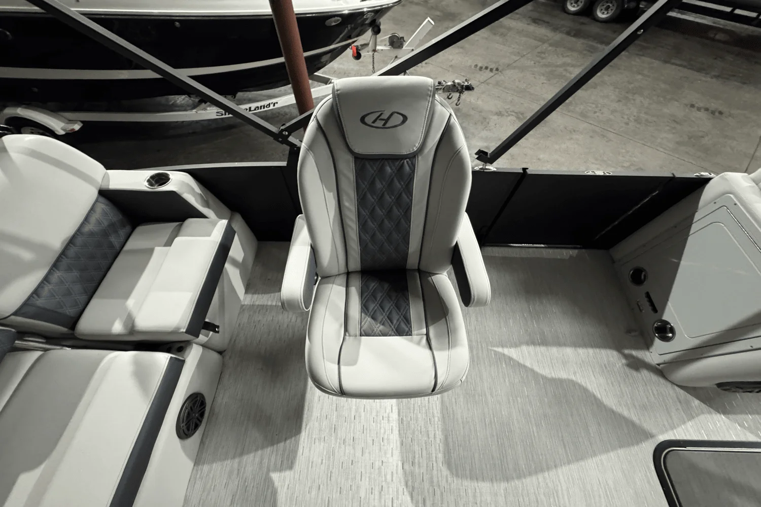 2023 Harris 230 SUNLINER Image Thumbnail #16