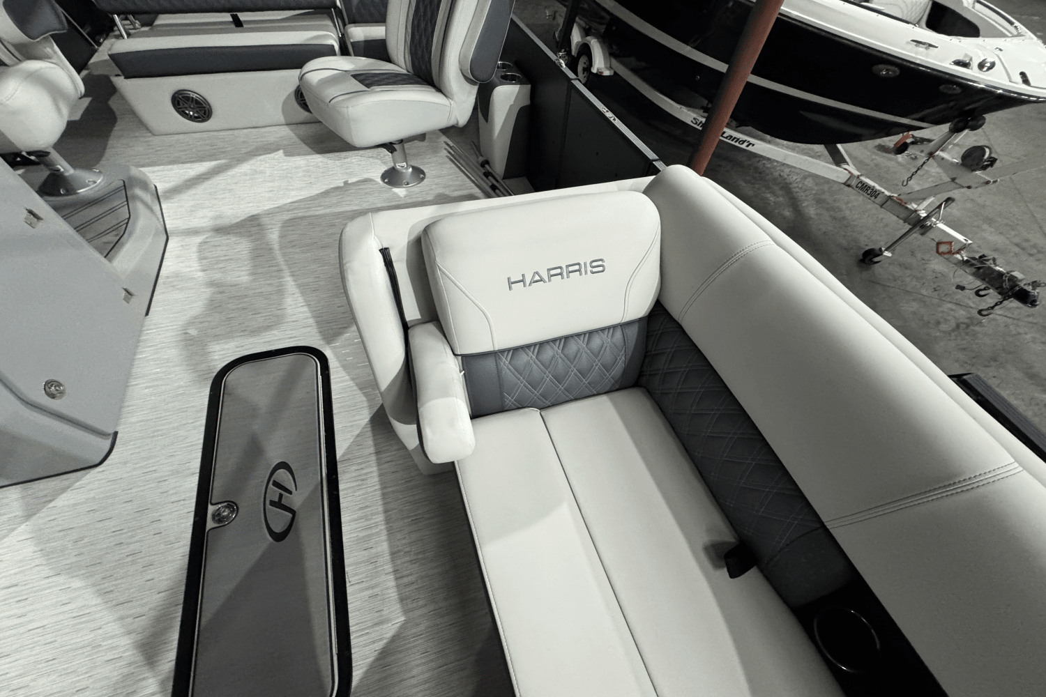 2023 Harris 230 SUNLINER Image Thumbnail #32