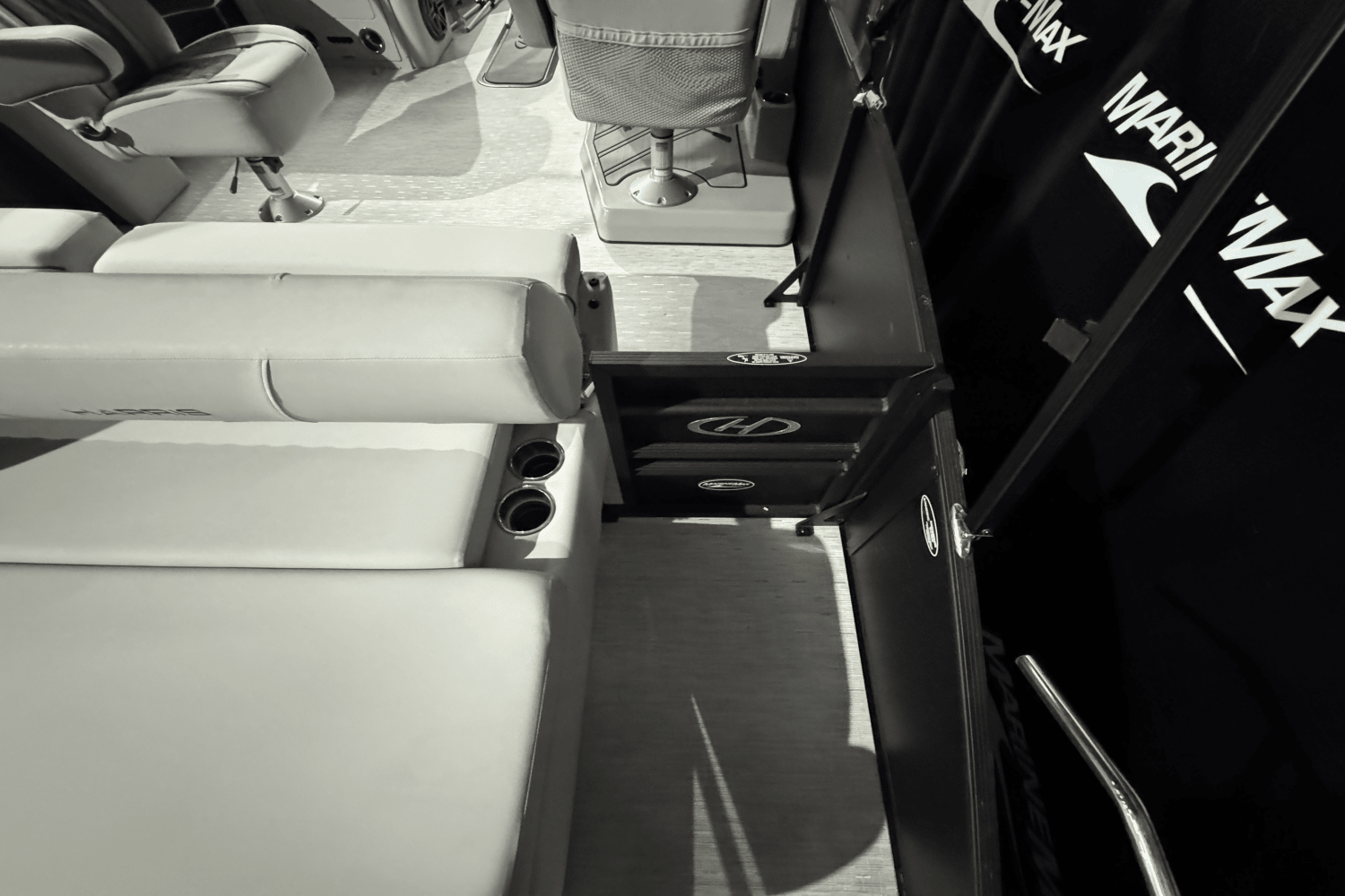 2023 Harris 230 SUNLINER Image Thumbnail #11