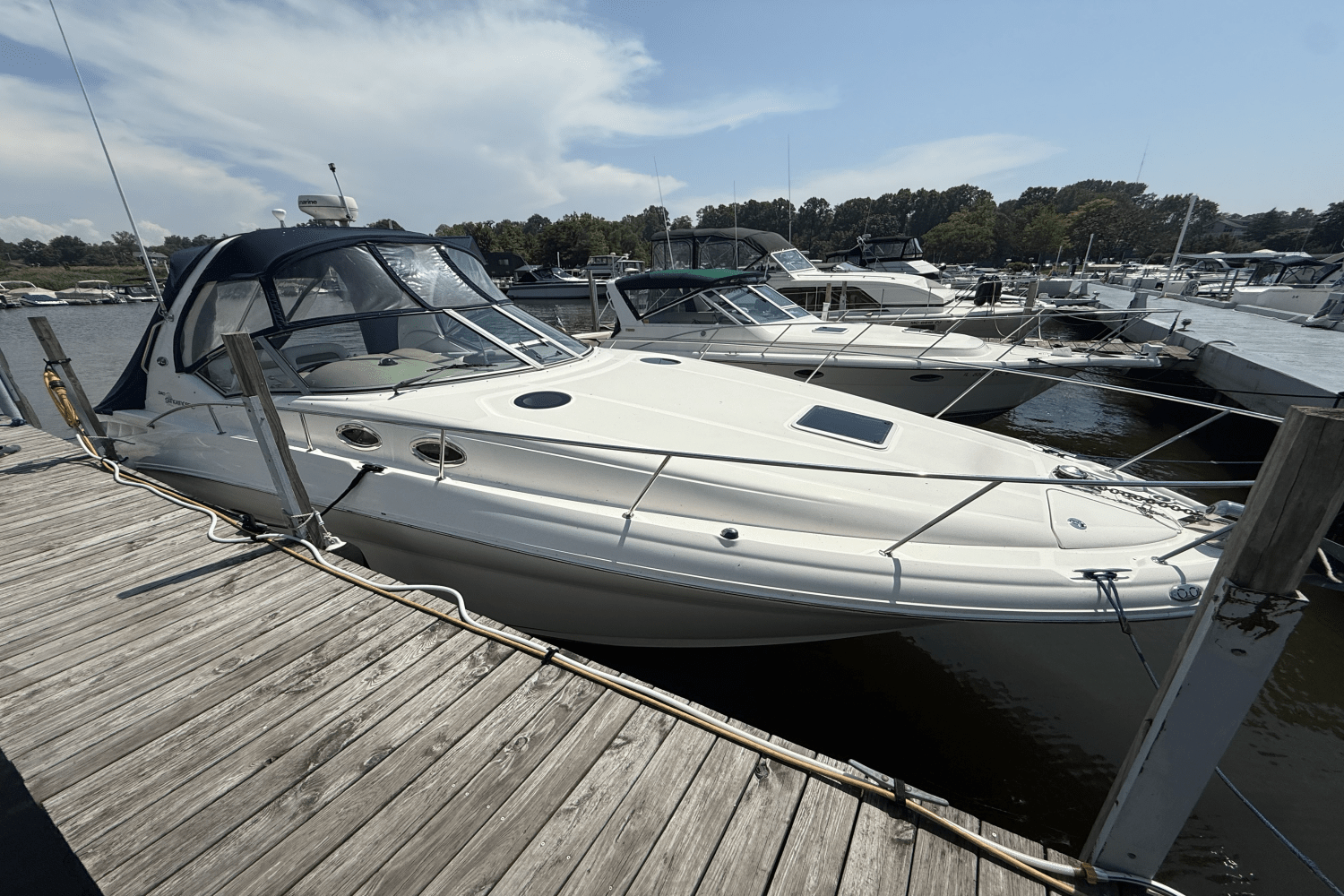 2004 Sea Ray 320 SUNDANCER Image Thumbnail #2