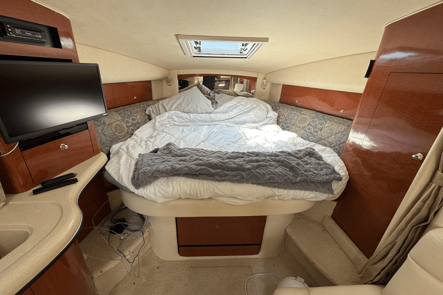 2004 Sea Ray 320 SUNDANCER Image Thumbnail #12