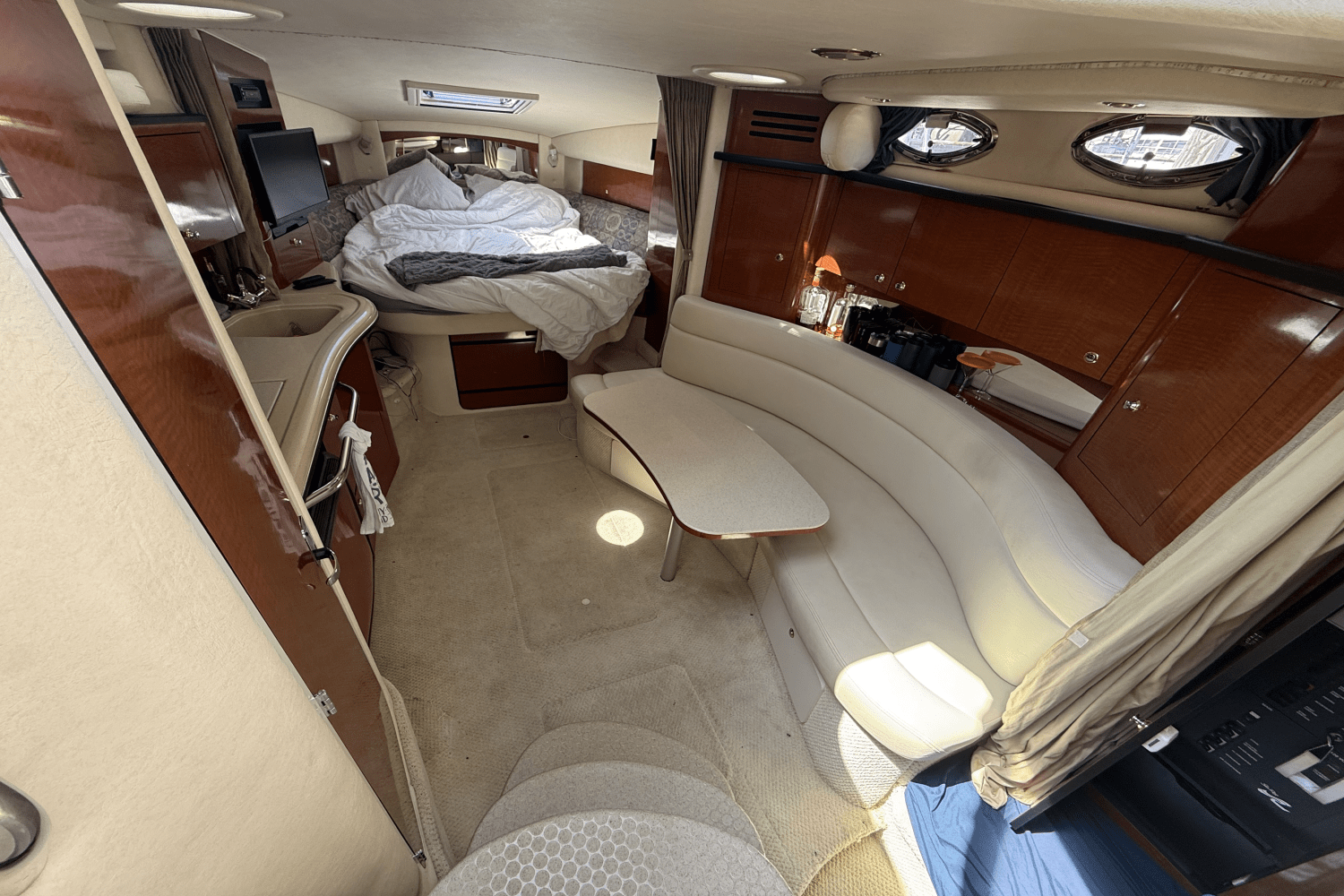 2004 Sea Ray 320 SUNDANCER Image Thumbnail #11