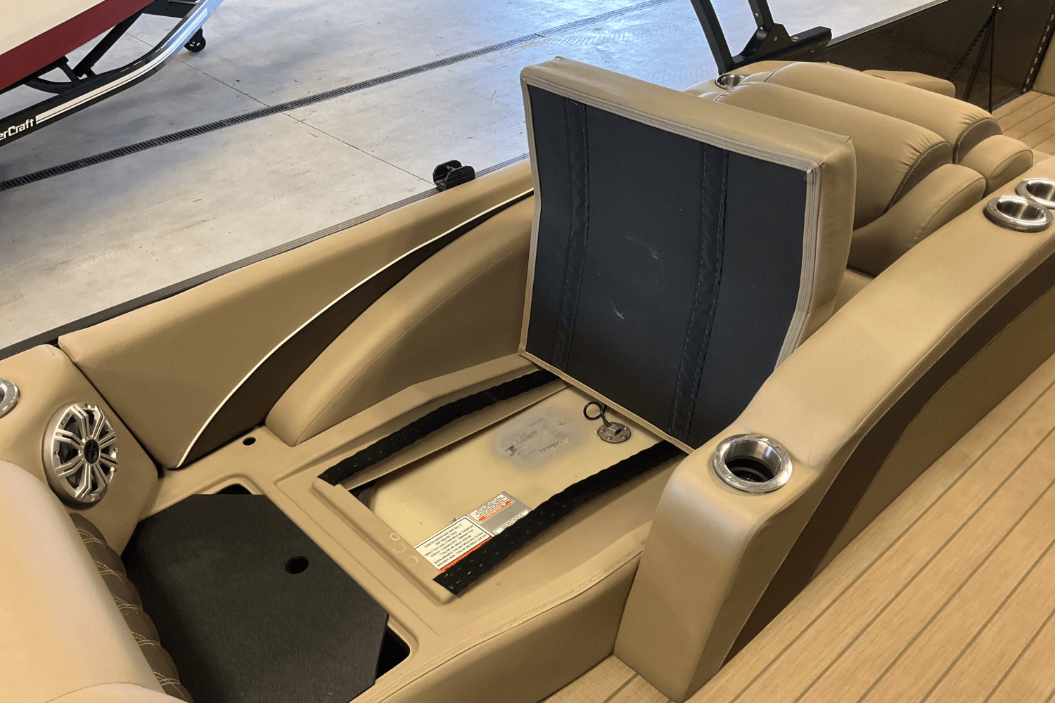 2019 Bennington 25GCW Image Thumbnail #62