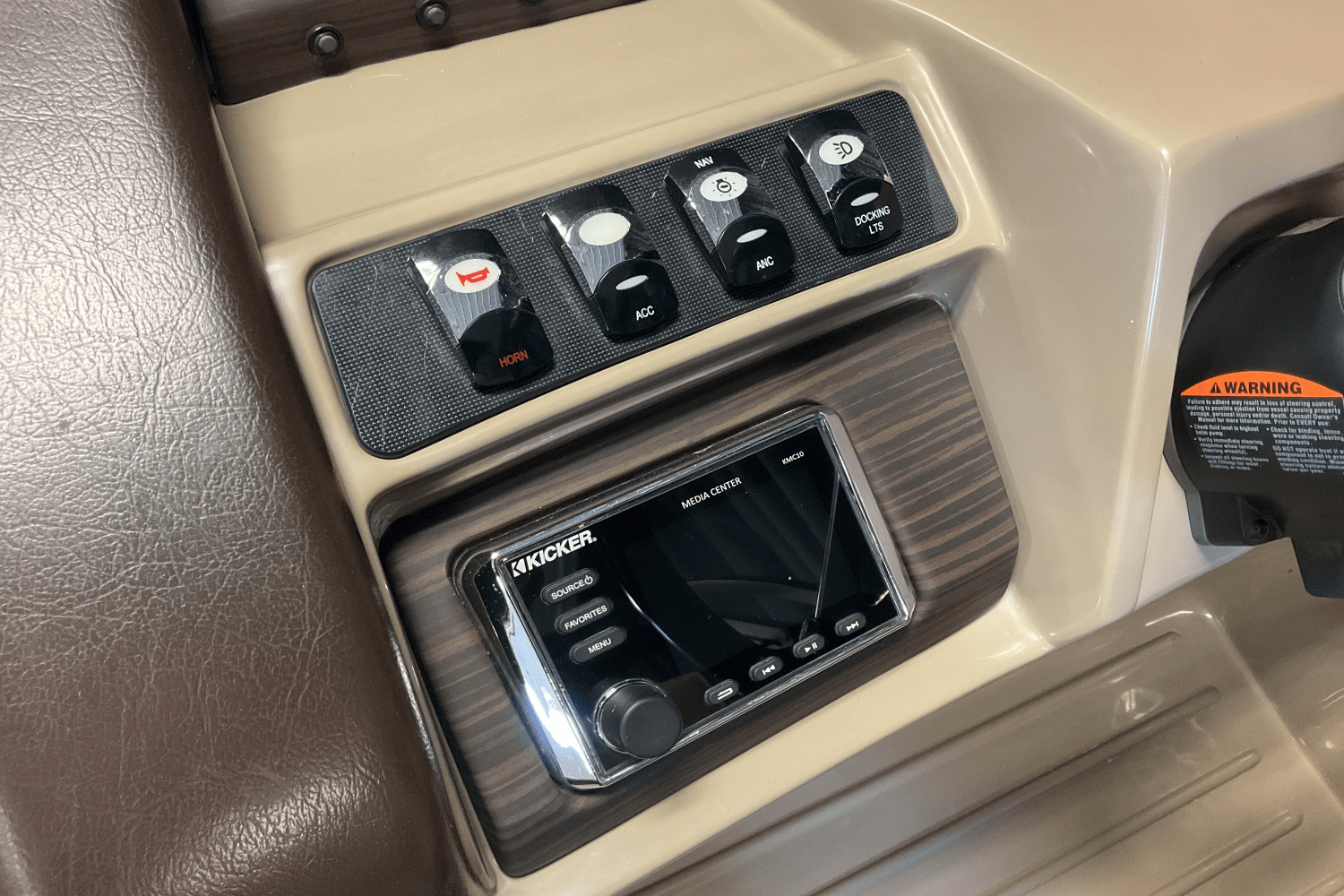 2019 Bennington 25GCW Image Thumbnail #51