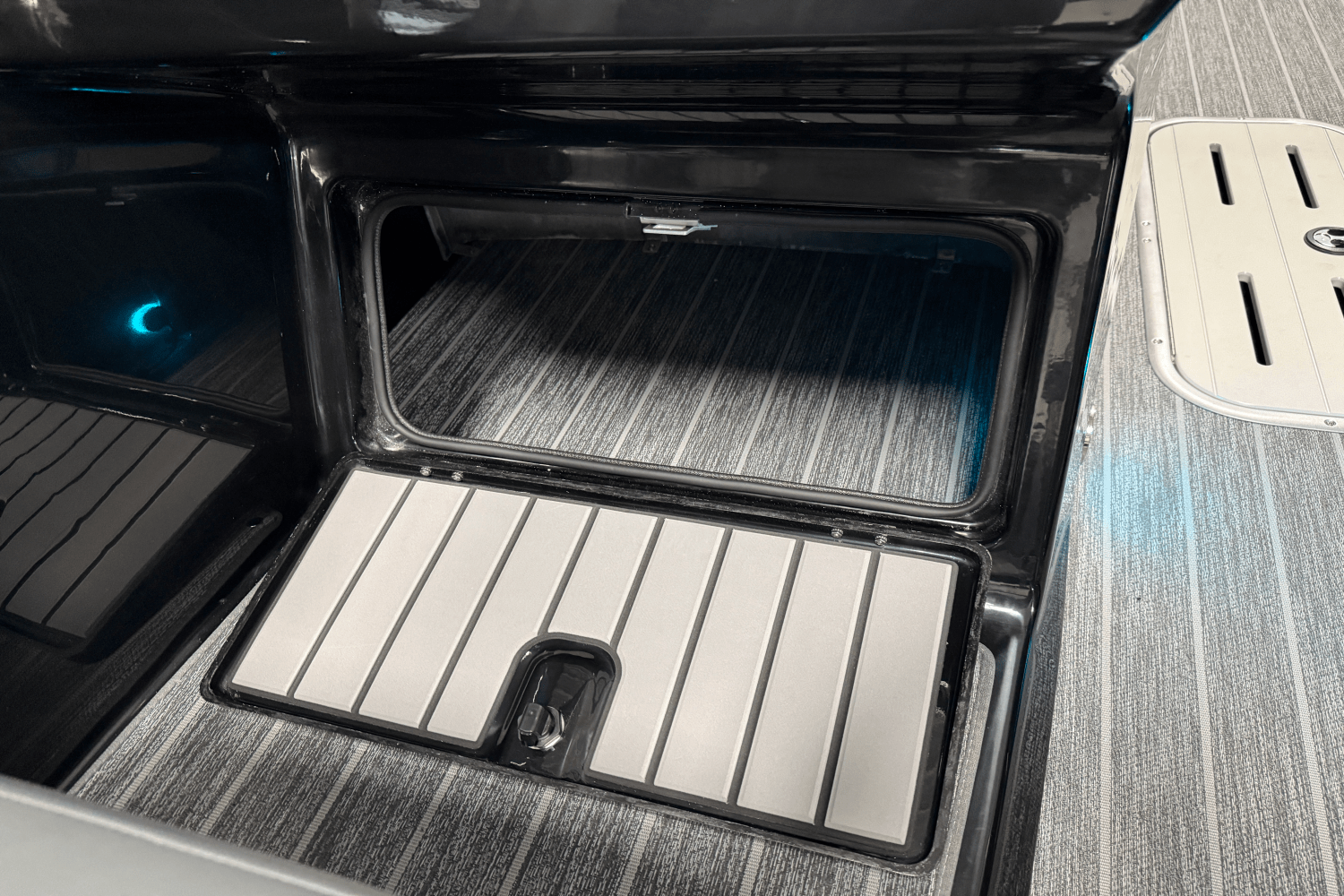 2026 Premier 230SOLARIS Image Thumbnail #53