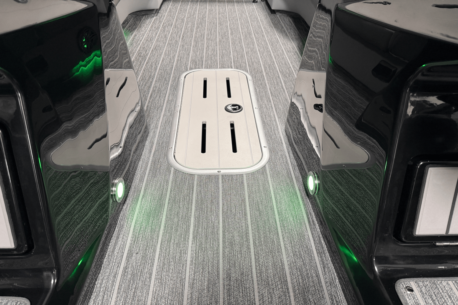 2026 Premier 230SOLARIS Image Thumbnail #77