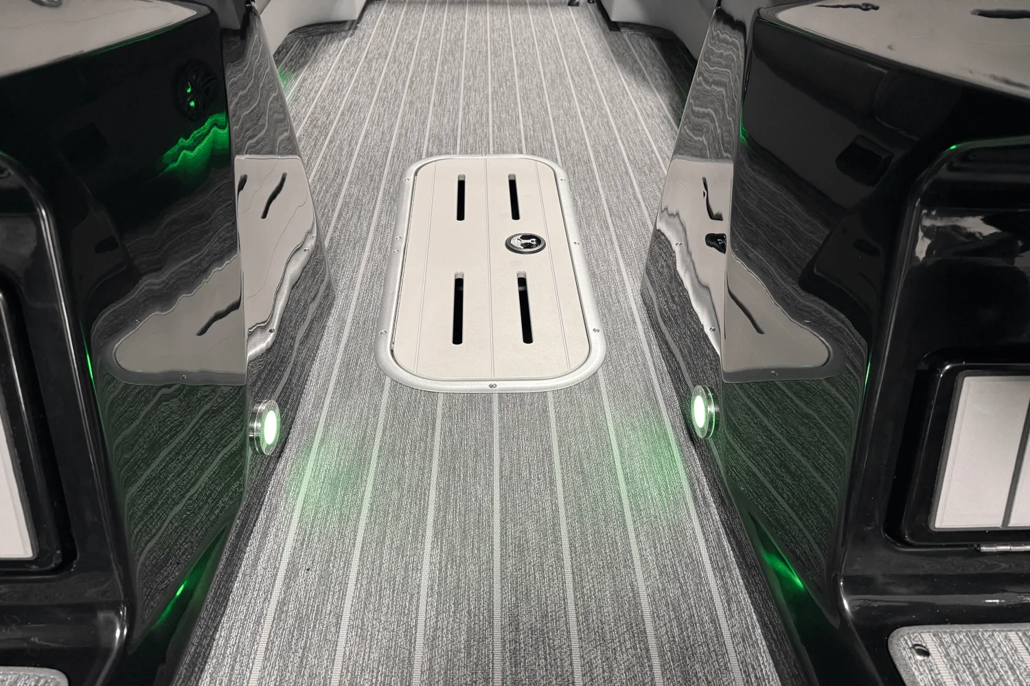 2026 Premier 230SOLARIS Image Thumbnail #77