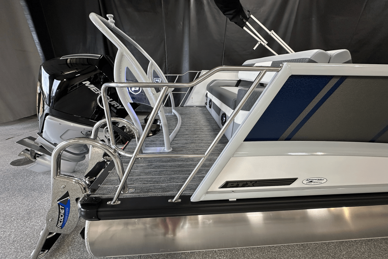 2026 Premier 250SOLARIS Image Thumbnail #2