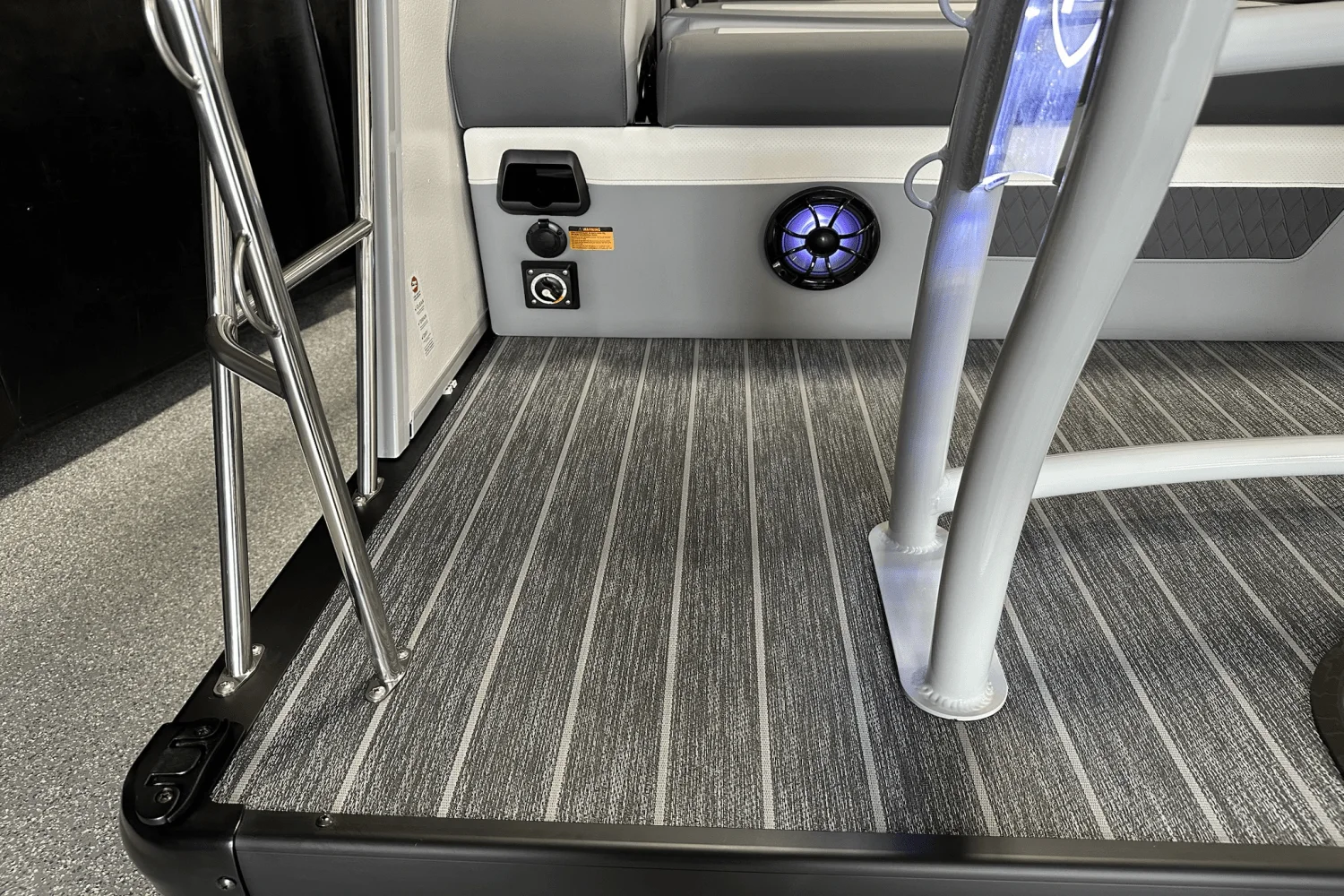 2026 Premier 250SOLARIS Image Thumbnail #19