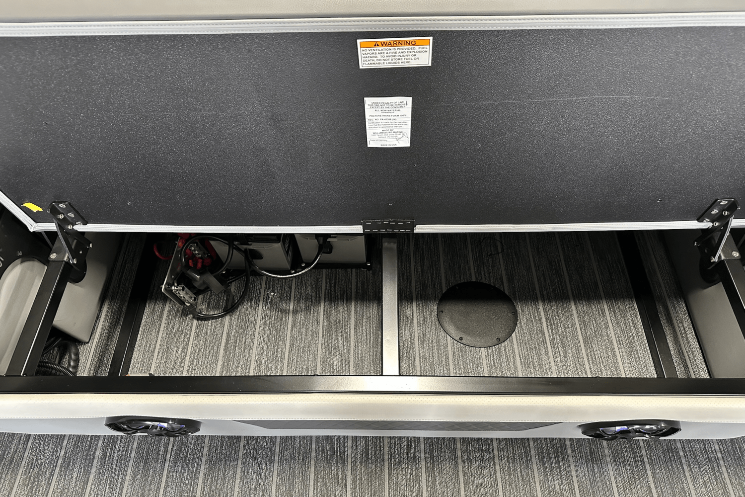 2026 Premier 250SOLARIS Image Thumbnail #25