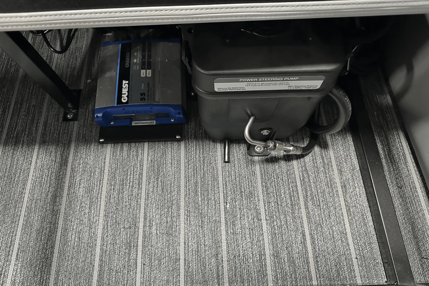 2026 Premier 250SOLARIS Image Thumbnail #32