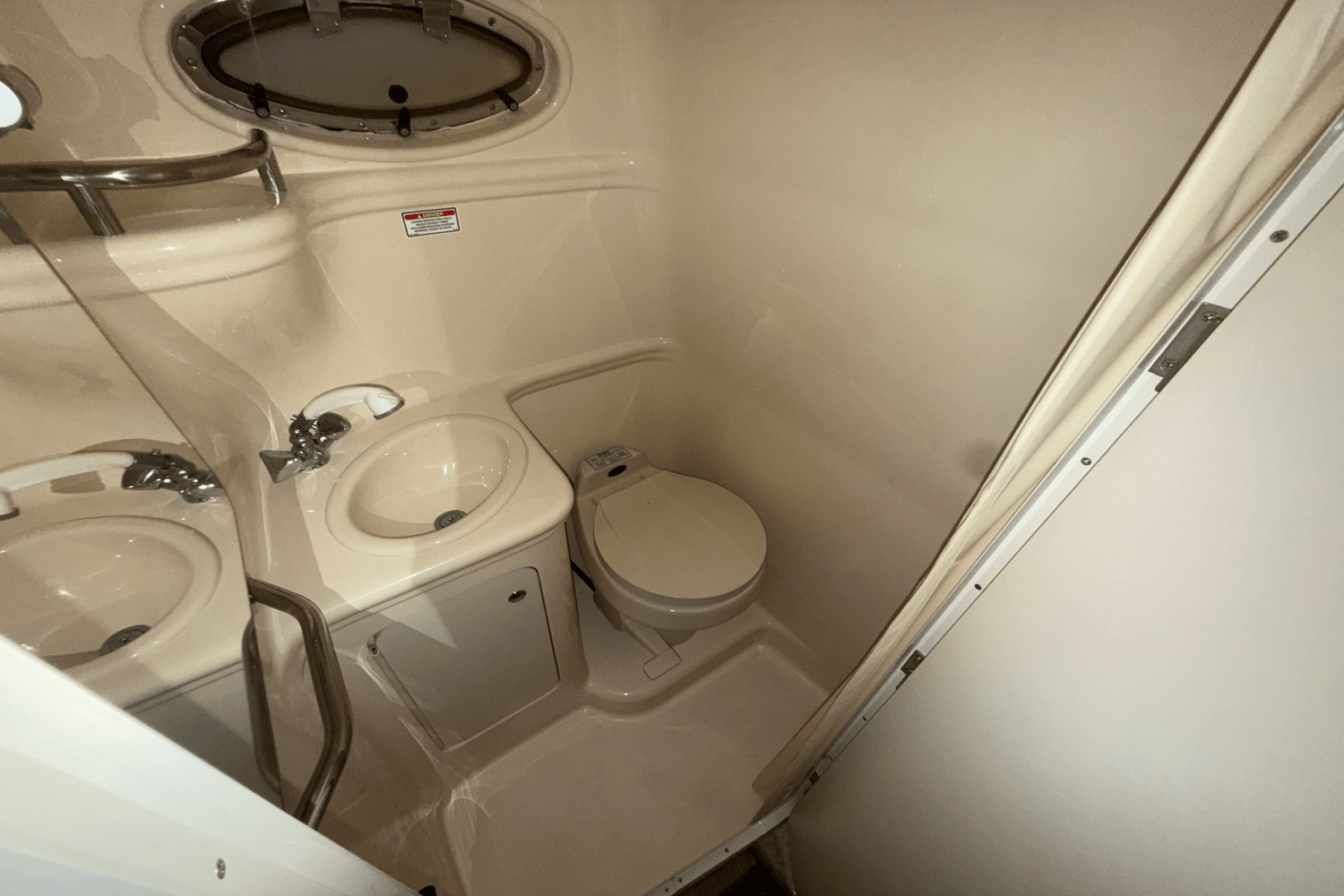 2003 Sea Ray 260 SUNDANCER Image Thumbnail #17