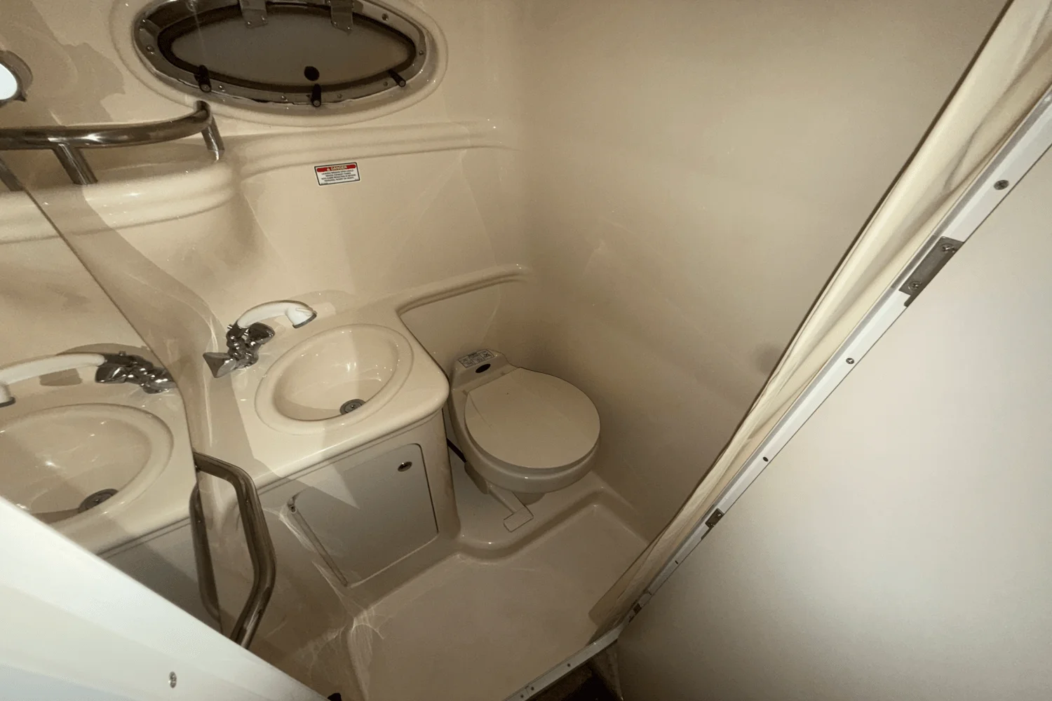 2003 Sea Ray 260 SUNDANCER Image Thumbnail #17