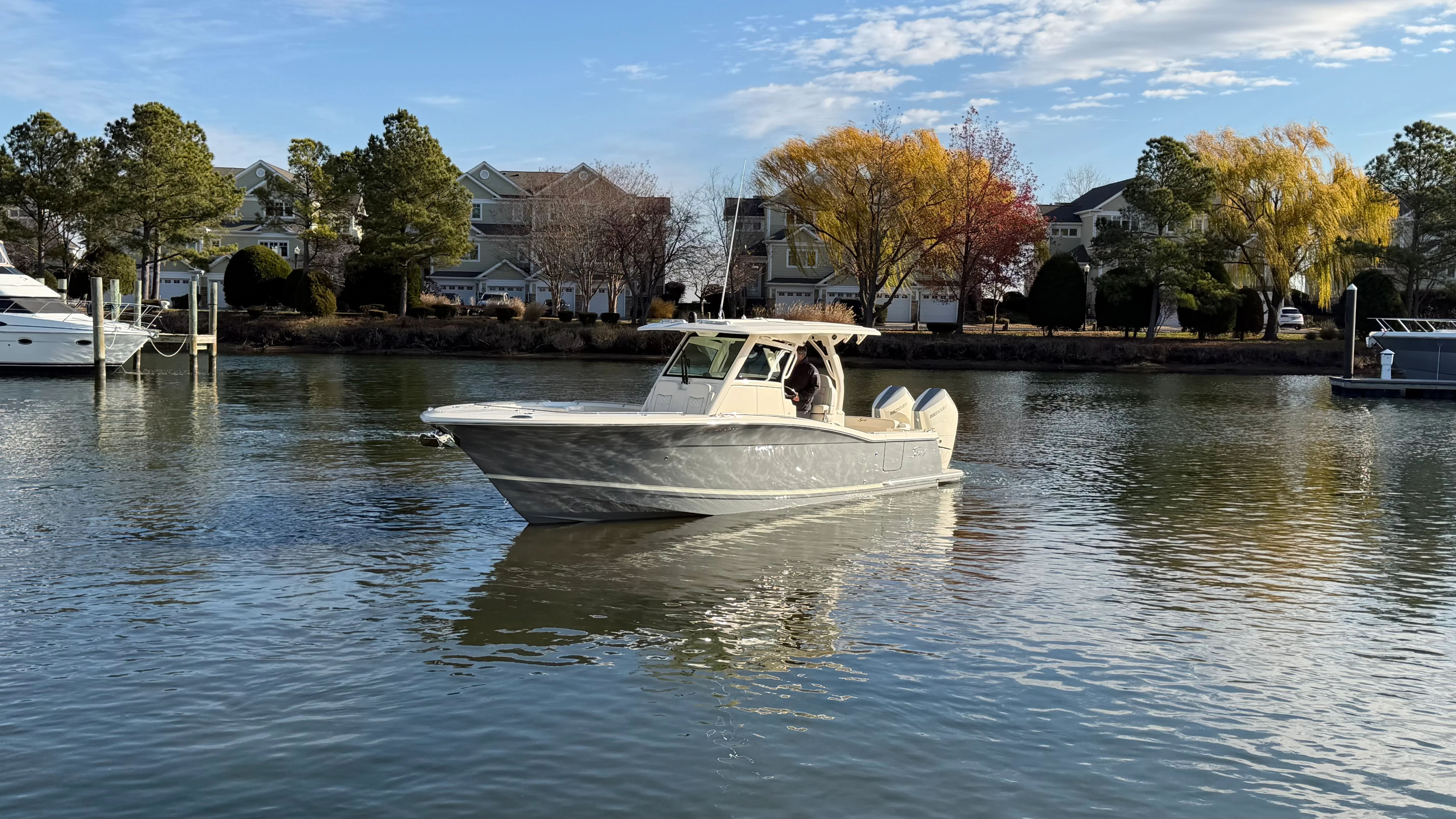 2026 Scout 330 LXF Image Thumbnail #6