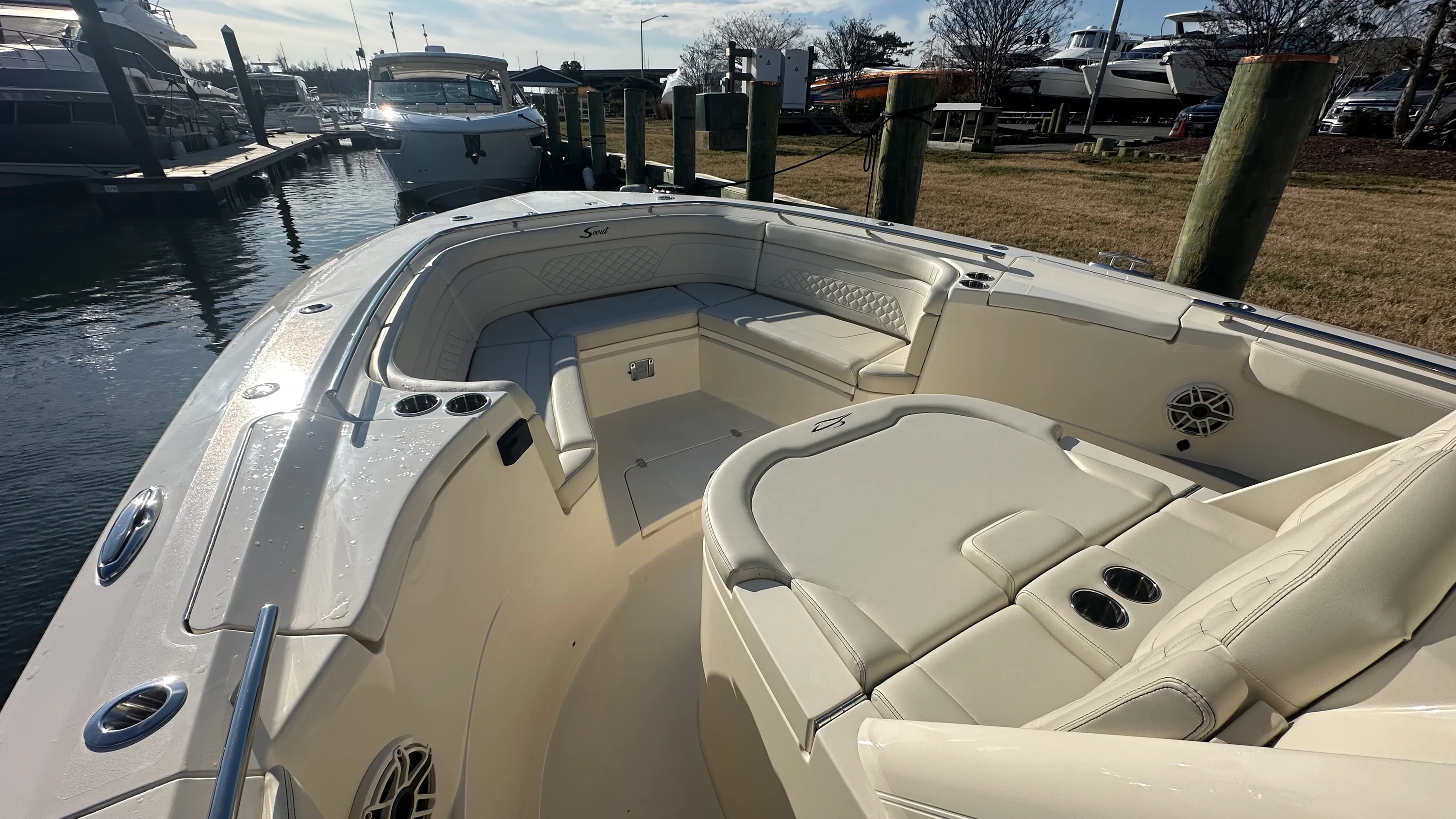 2026 Scout 330 LXF Image Thumbnail #38