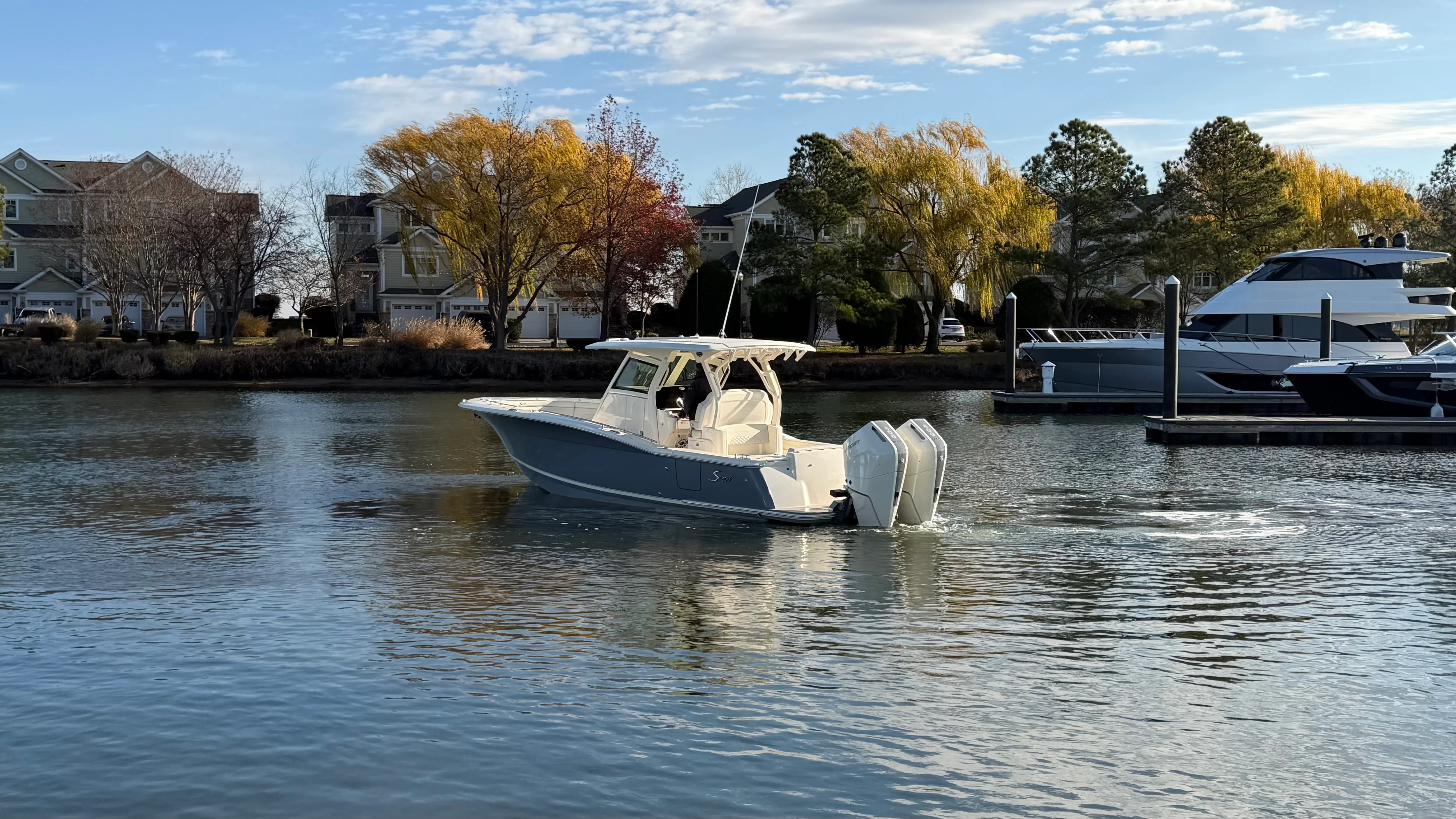 2026 Scout 330 LXF Image Thumbnail #4