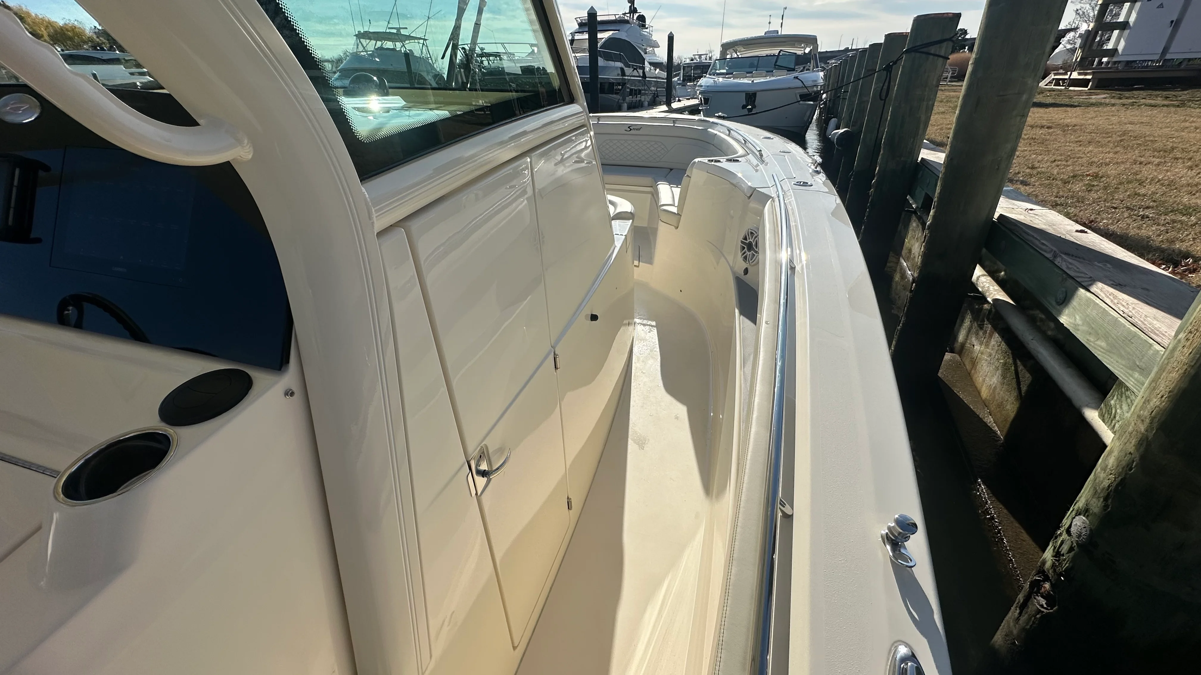 2026 Scout 330 LXF Image Thumbnail #23