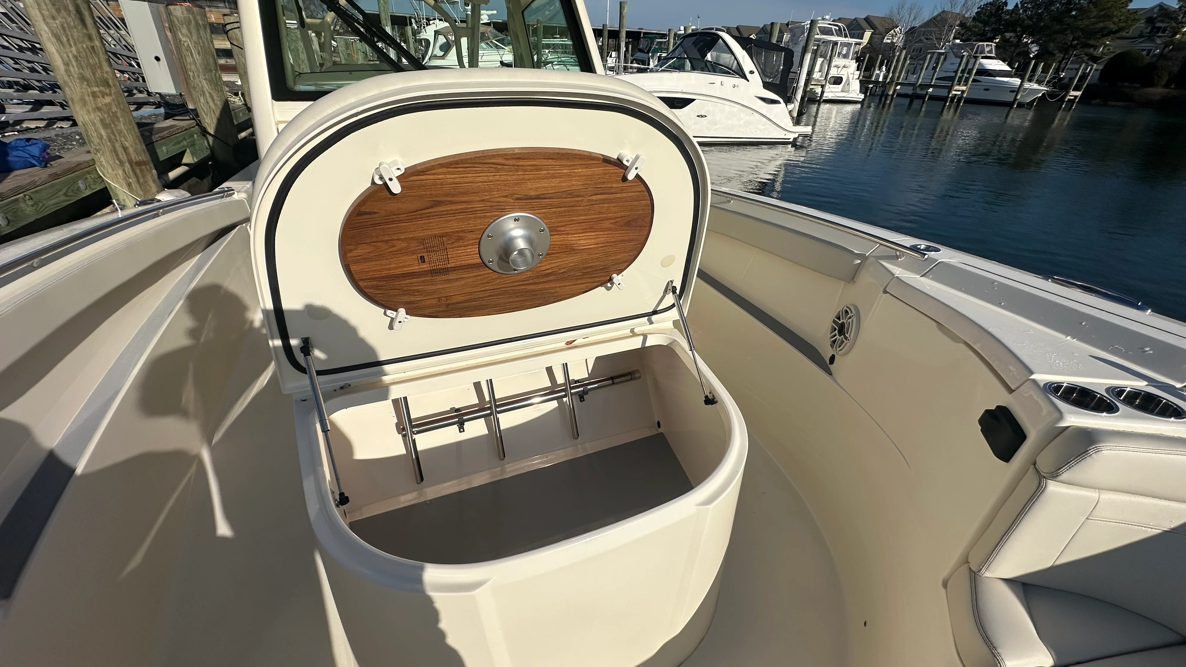 2026 Scout 330 LXF Image Thumbnail #42