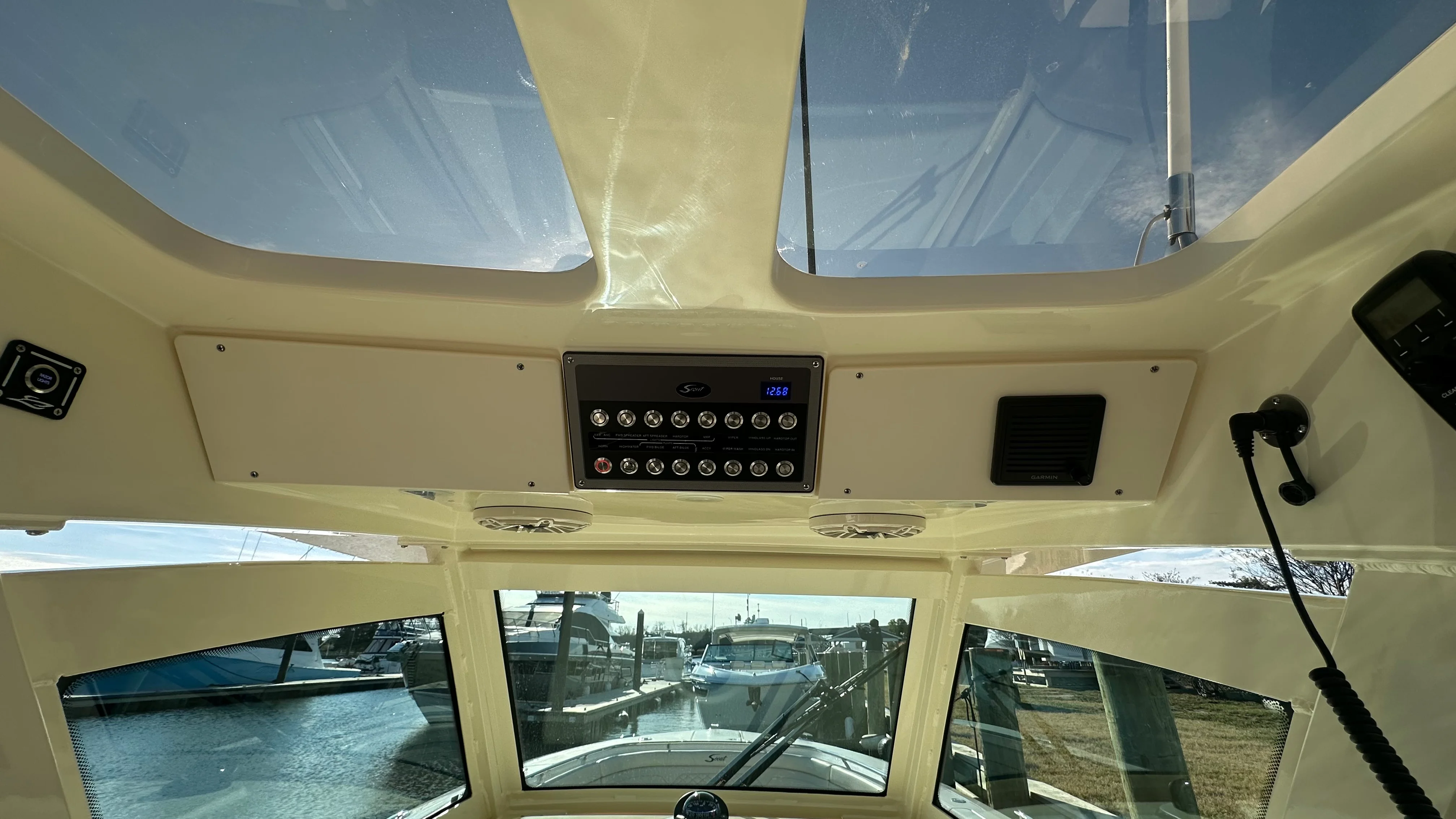 2026 Scout 330 LXF Image Thumbnail #28