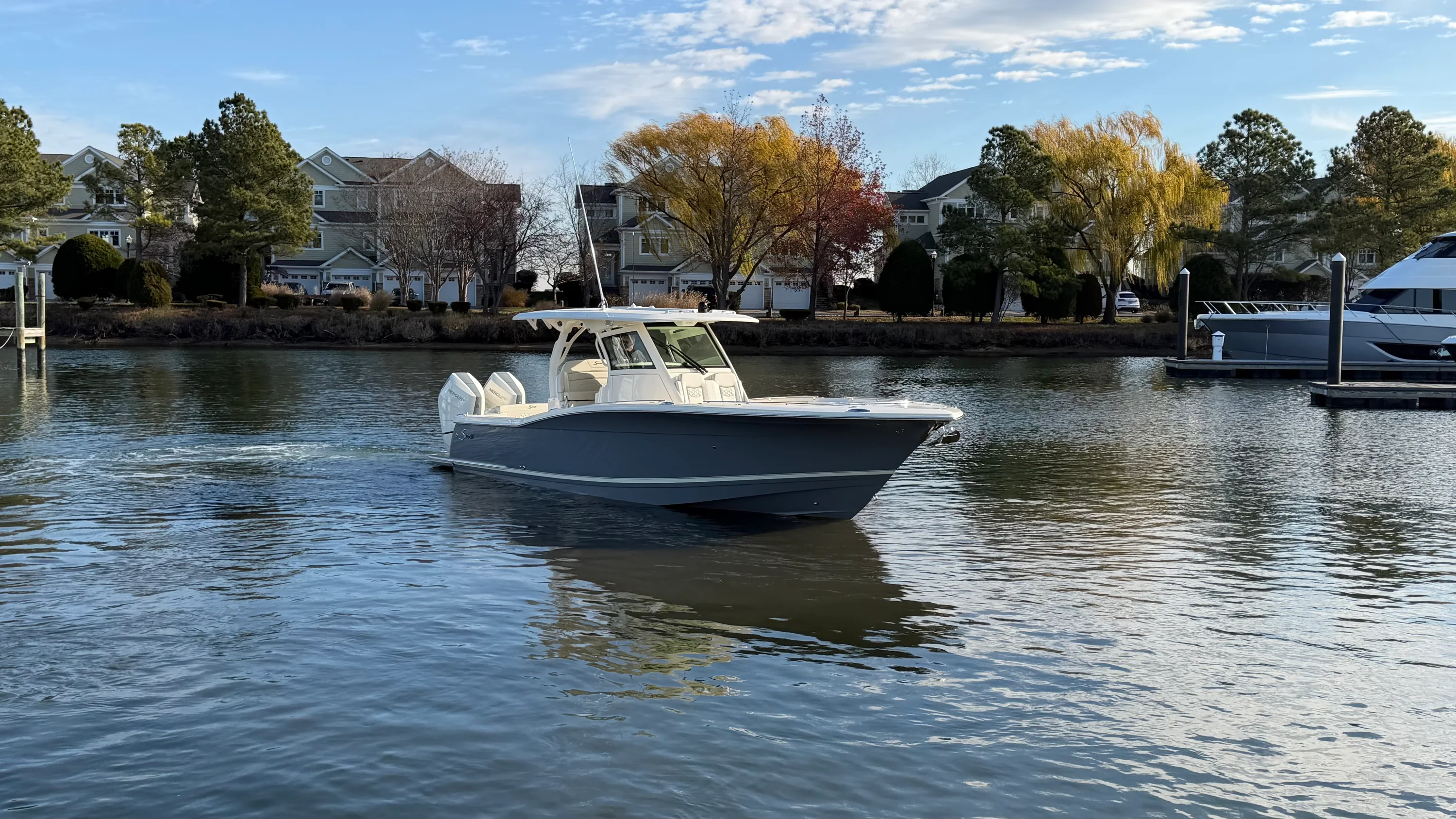 2026 Scout 330 LXF Image Thumbnail #0