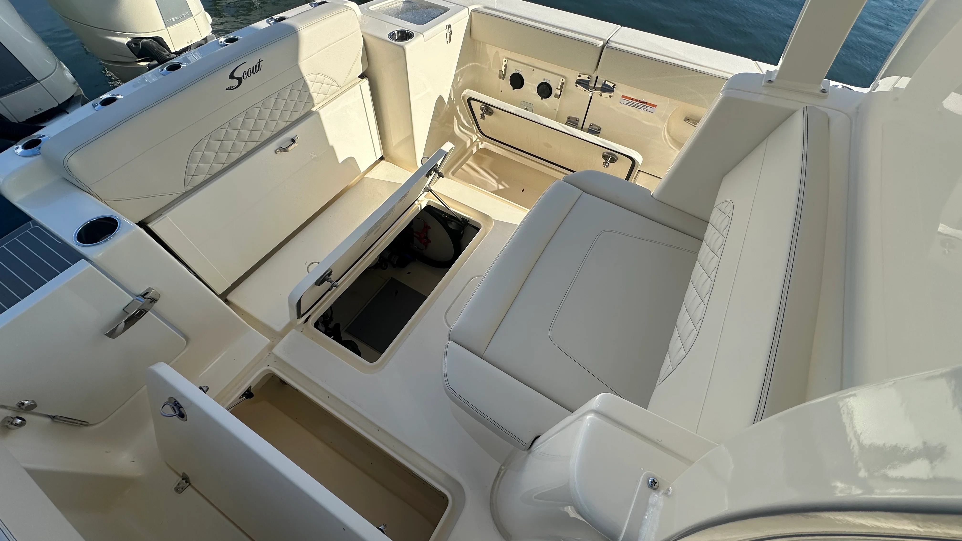 2026 Scout 330 LXF Image Thumbnail #16