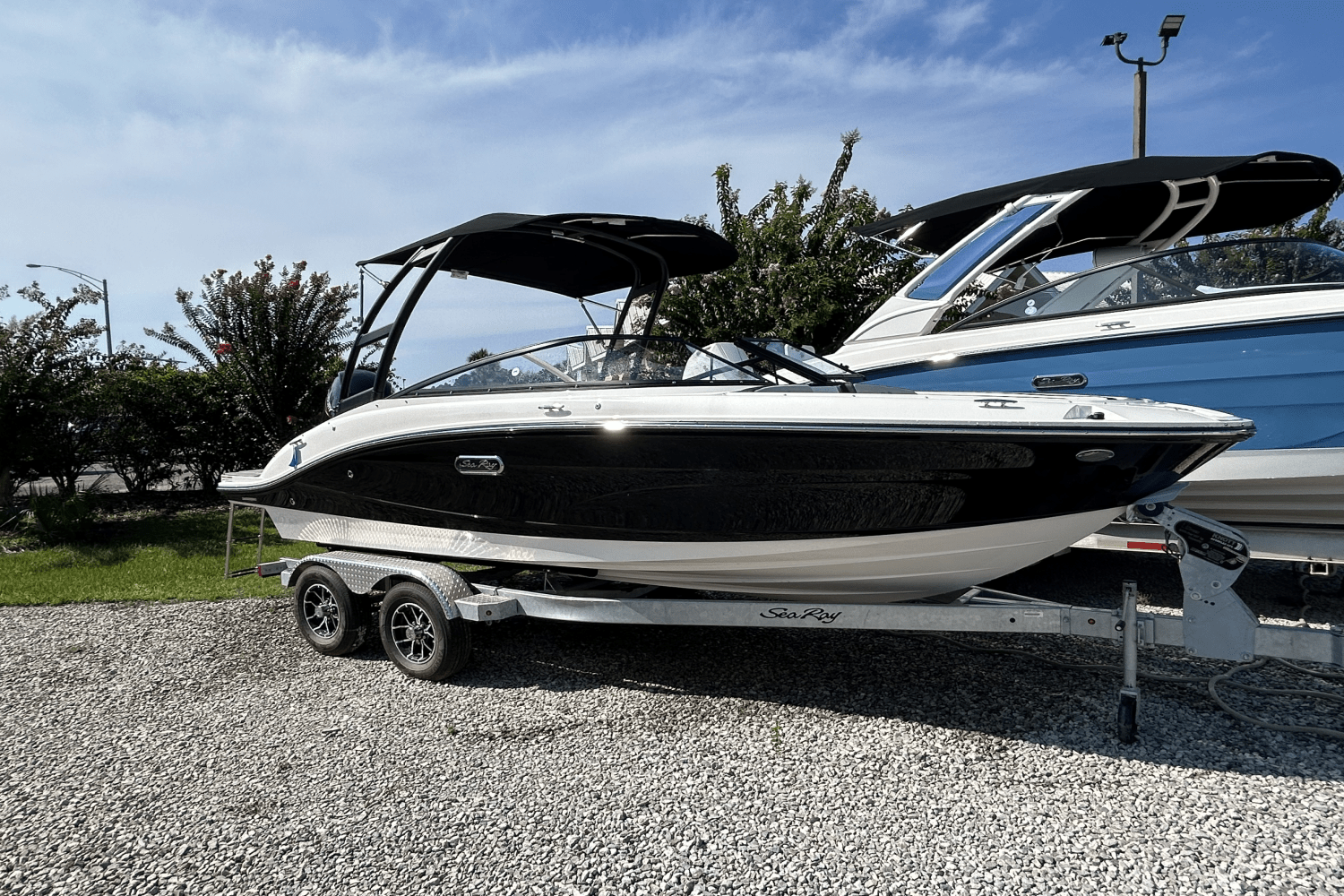 2025 Sea Ray SPX 190 Outboard Image Thumbnail #0