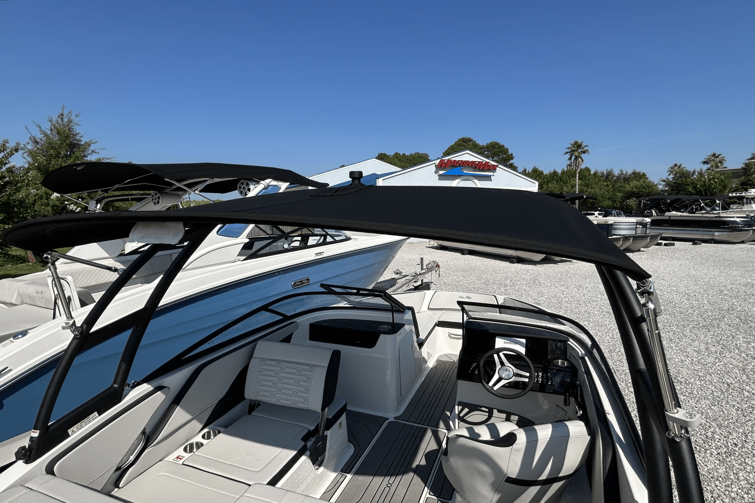 2025 Sea Ray SPX 190 Outboard Image Thumbnail #8