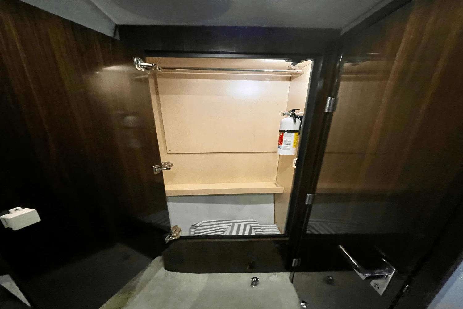 2023 Cruisers Yachts 46 CANTIUS Image Thumbnail #29