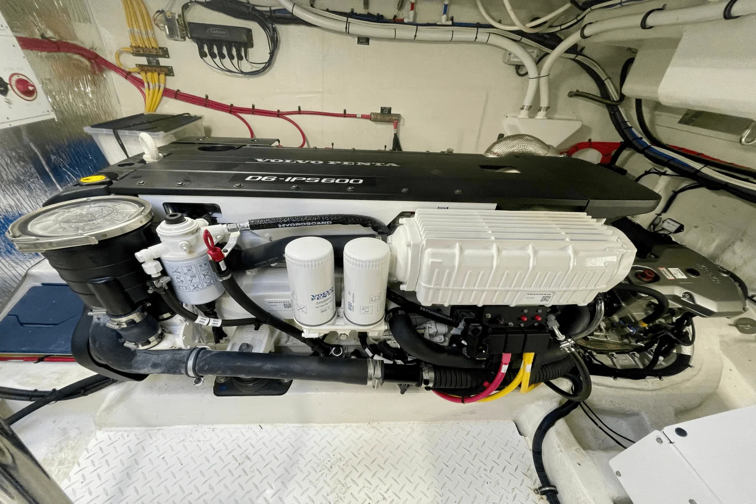 2023 Cruisers Yachts 46 CANTIUS Image Thumbnail #35