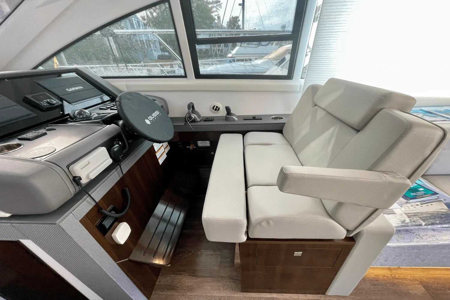 2023 Cruisers Yachts 46 CANTIUS Image Thumbnail #7