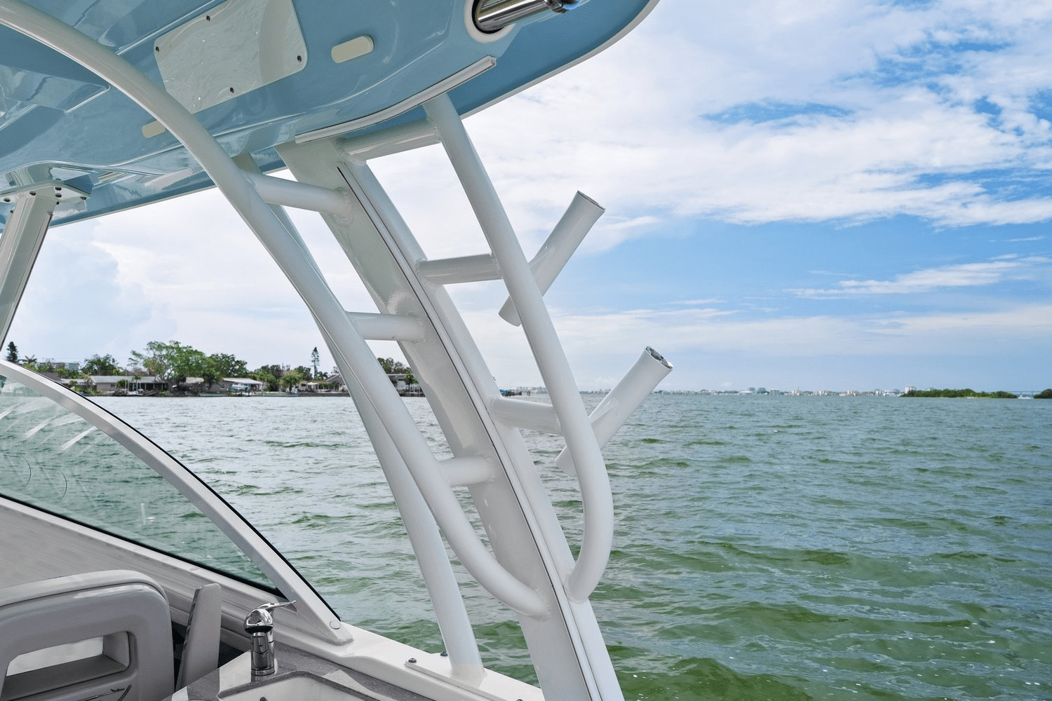 2020 Boston Whaler 320 VANTAGE Image Thumbnail #20