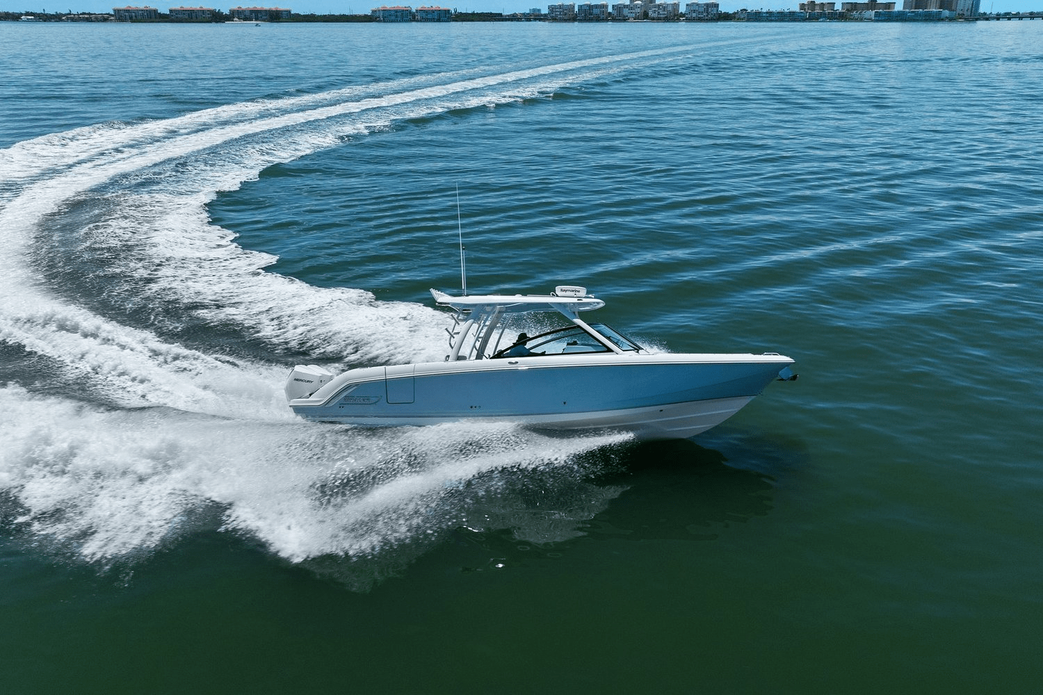 2020 Boston Whaler 320 VANTAGE Image Thumbnail #14