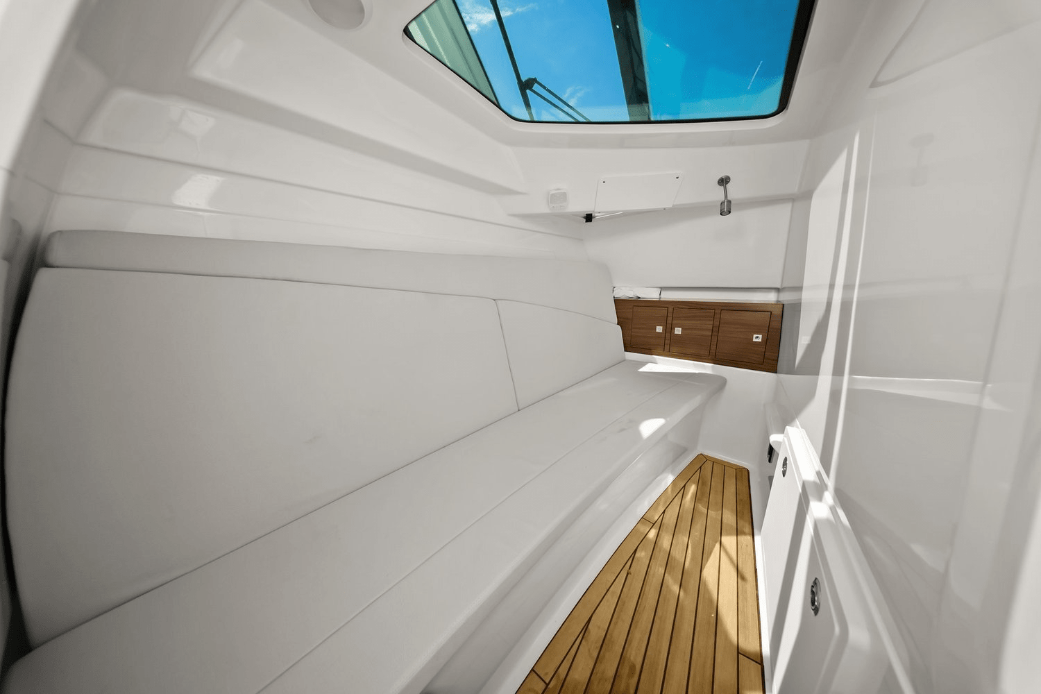 2020 Boston Whaler 320 VANTAGE Image Thumbnail #49