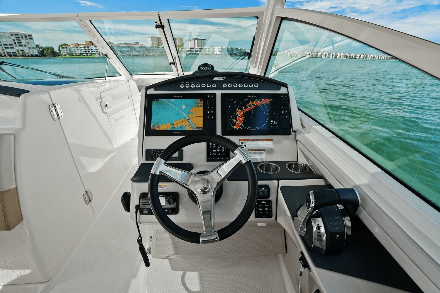 2020 Boston Whaler 320 VANTAGE Image Thumbnail #39