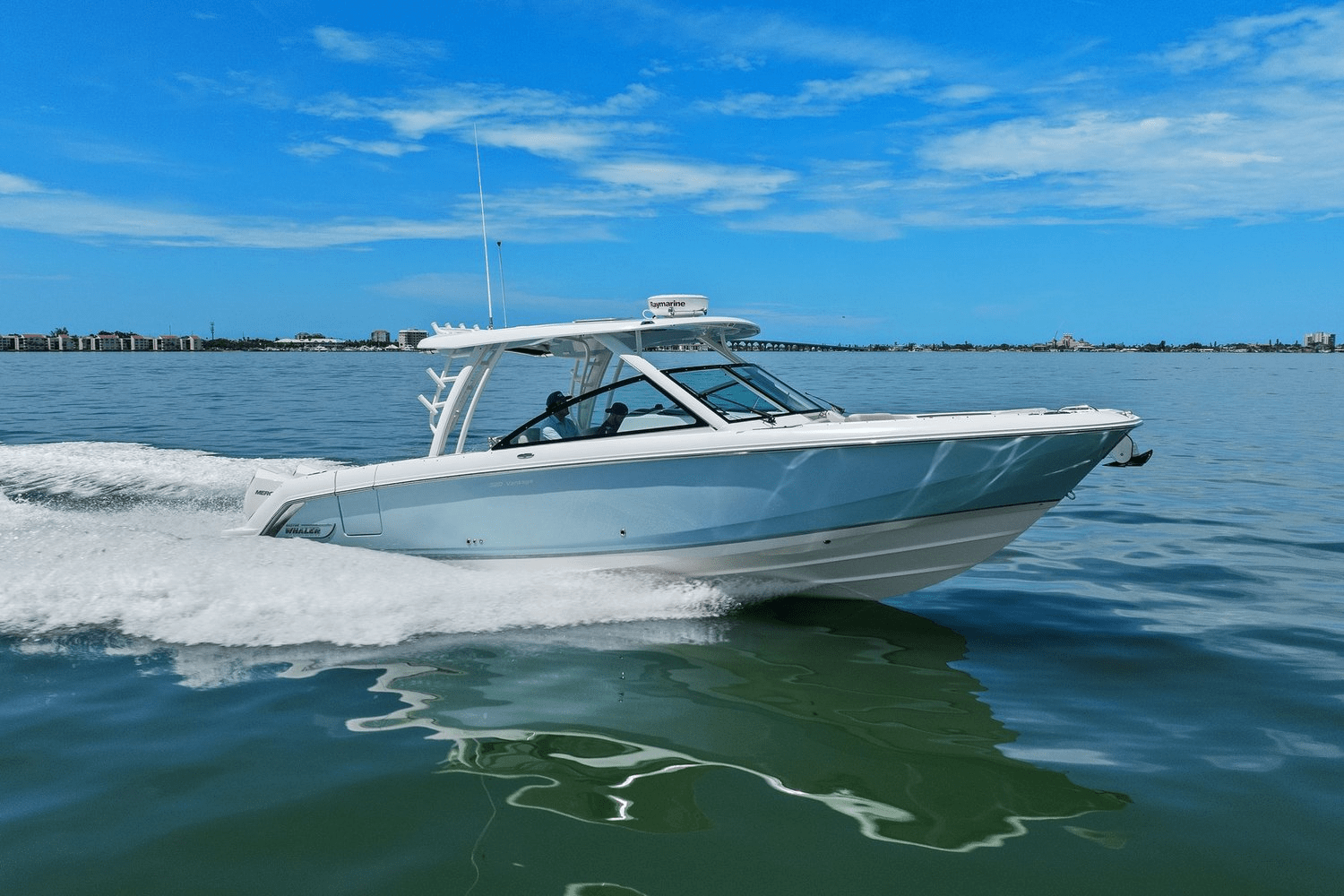 2020 Boston Whaler 320 VANTAGE Image Thumbnail #12