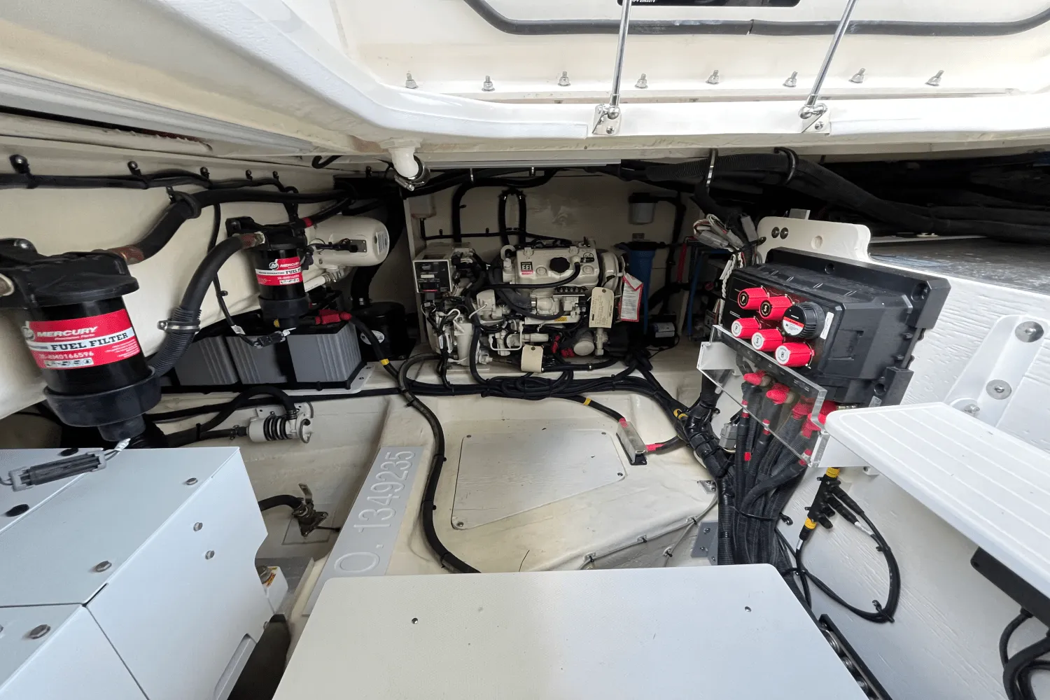 2024 Sea Ray 370 SUNDANCER OUTBOARD Image Thumbnail #50