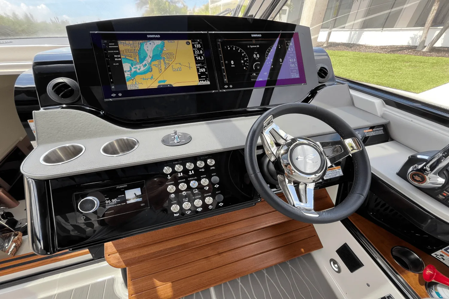 2024 Sea Ray 370 SUNDANCER OUTBOARD Image Thumbnail #30