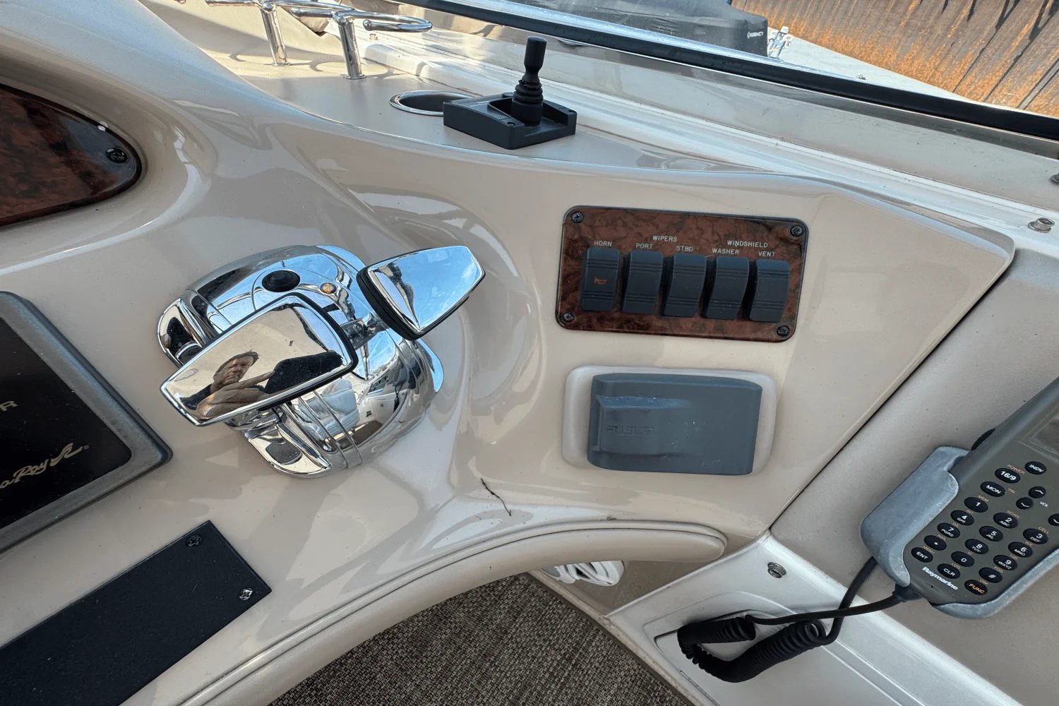 2003 Sea Ray 550 SUNDANCER Image Thumbnail #20